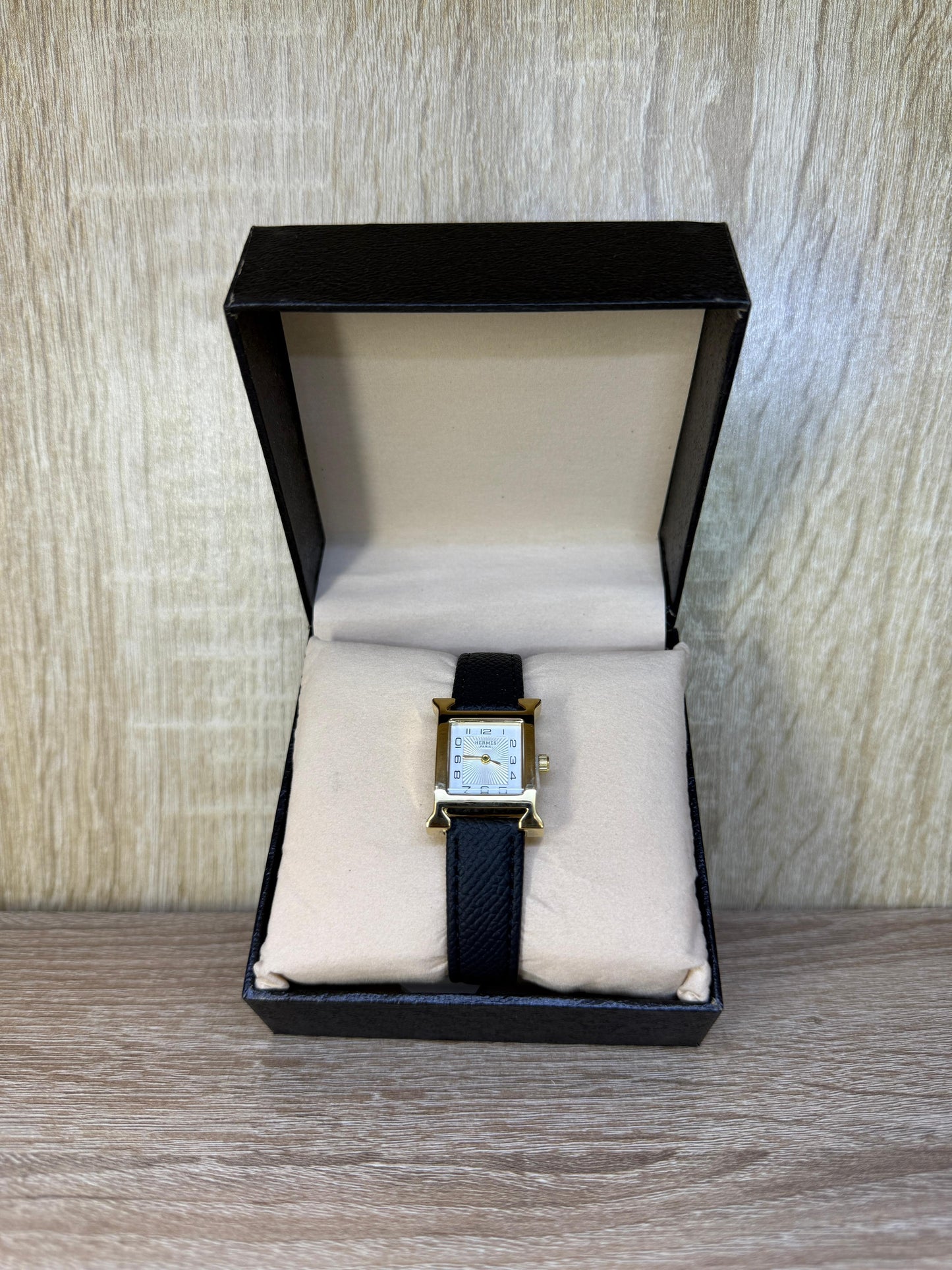 MONTRE HERMES FEMMES CUIR BOITE SIMPLE