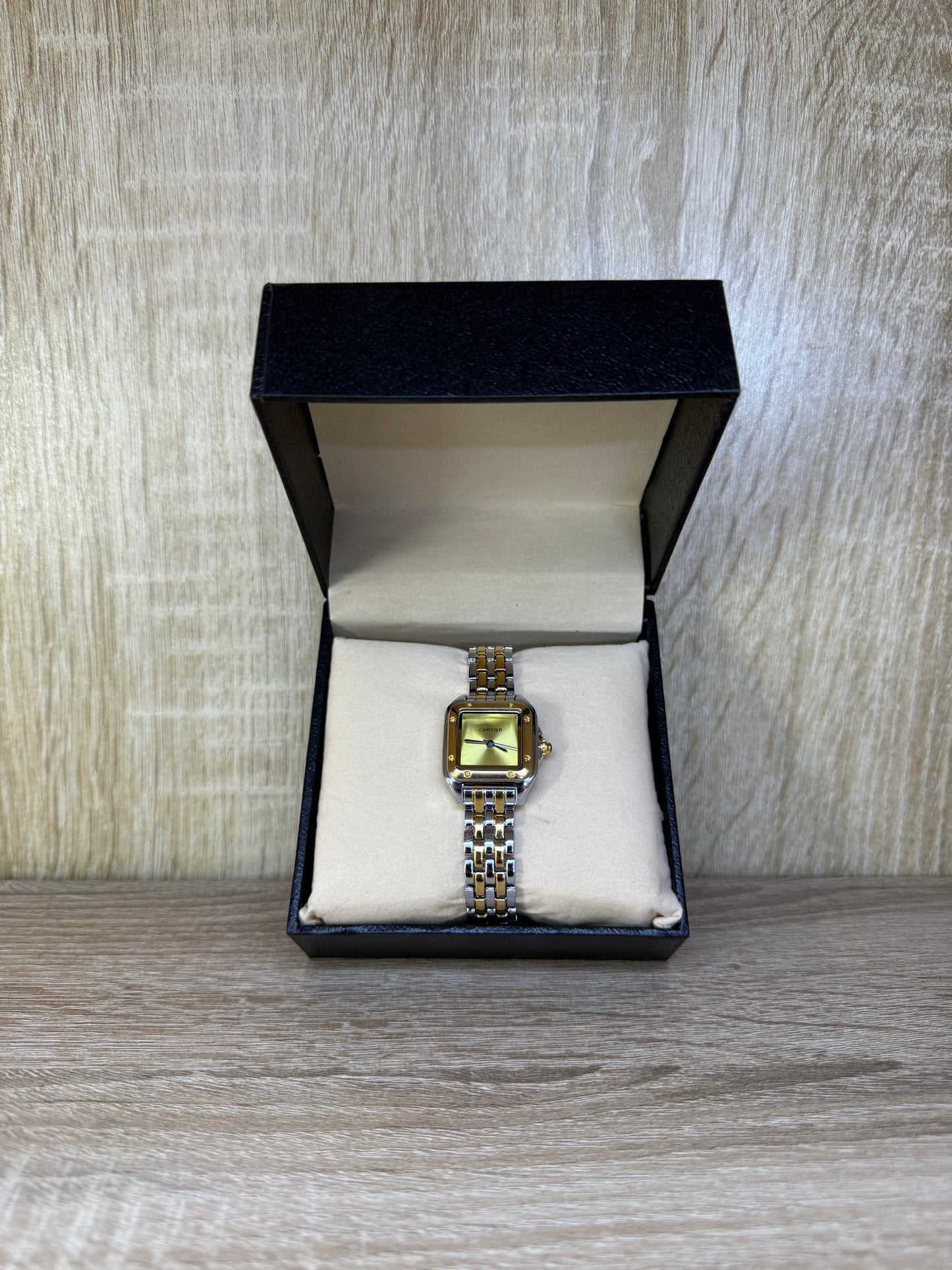 CARTIER PANTHERE FEMME 2026 BOITE SIMPLE