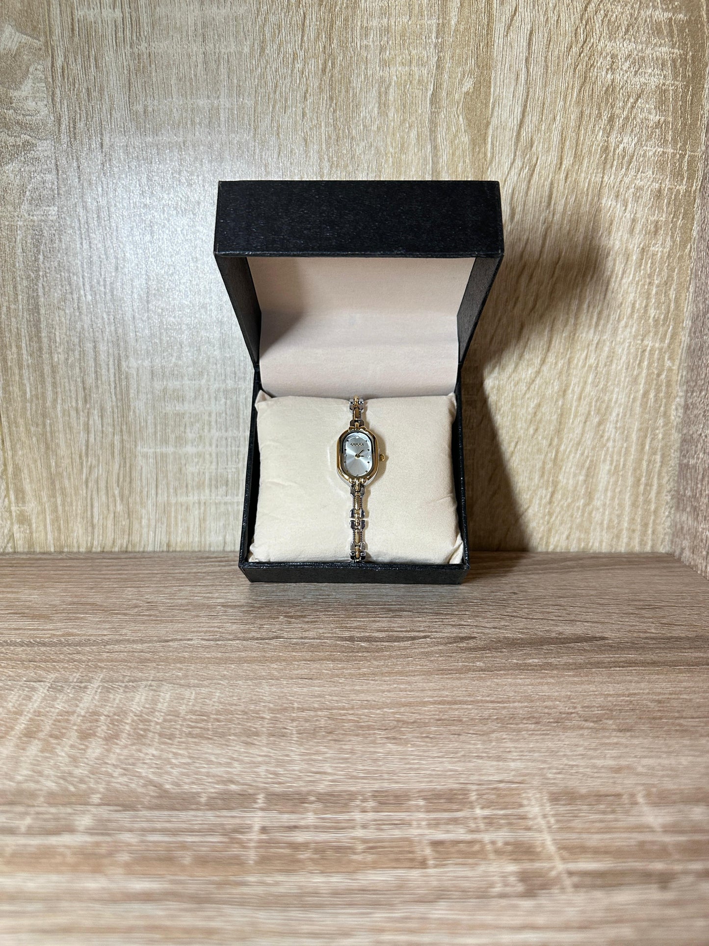 MONTRE GUCCI BRACELET FEMMES