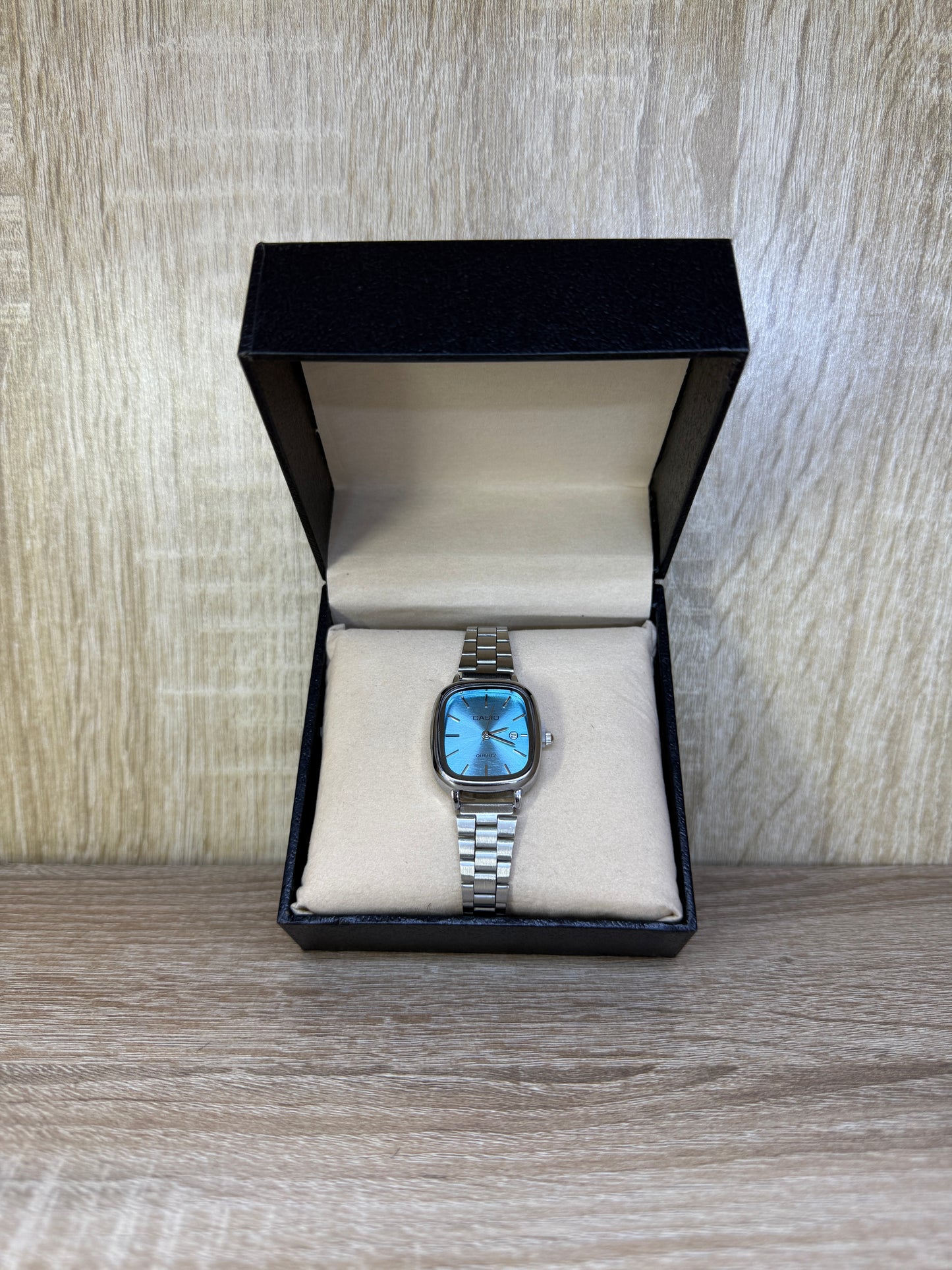 CASIO CARRÉ FEMMES