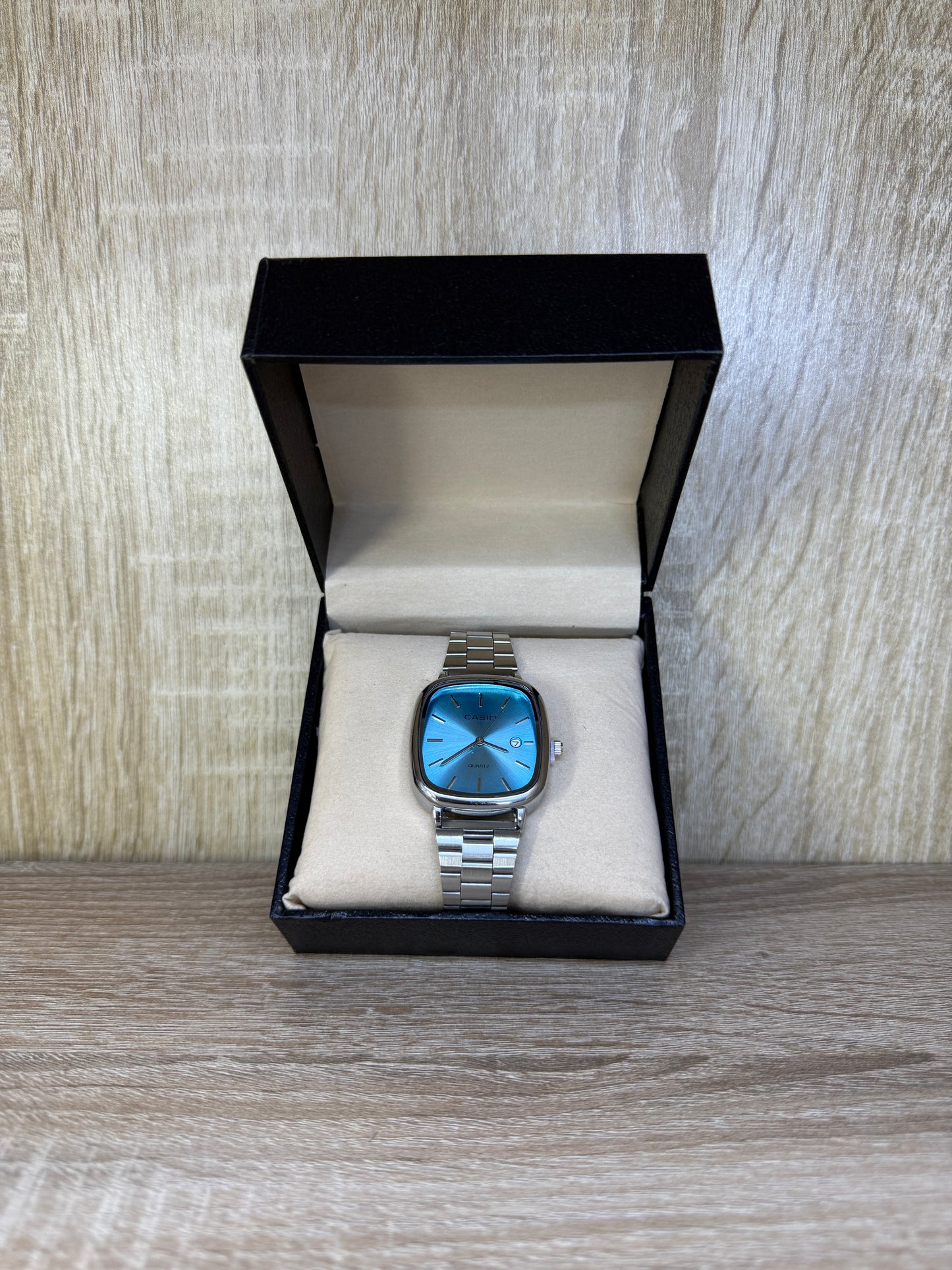 CASIO HOMMES CARRÉ ACIER