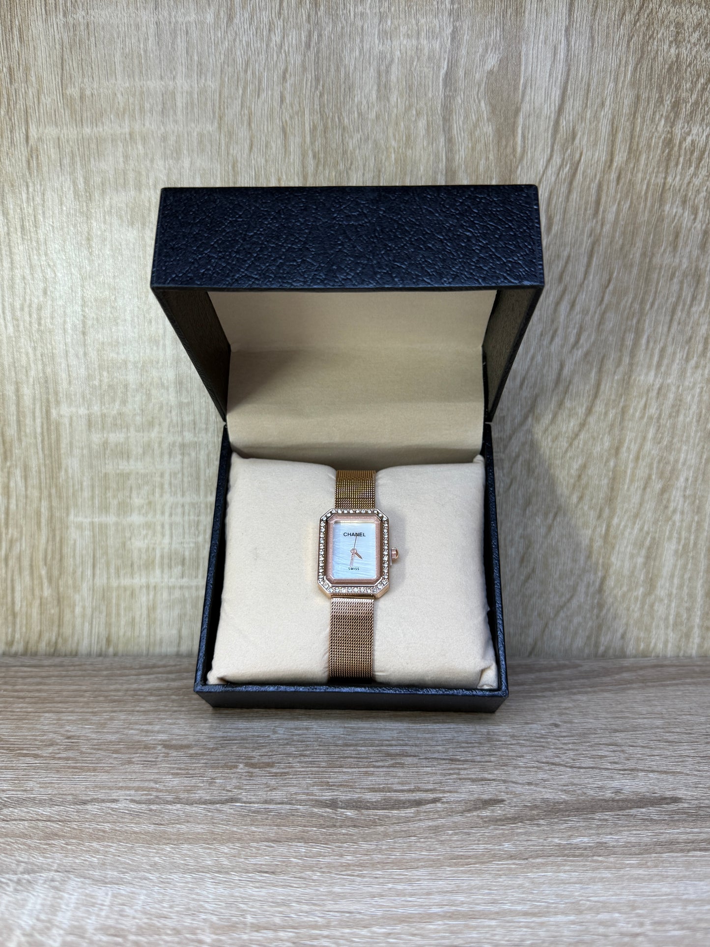 MONTRE CHANEL FEMMES ROSE GOLD BOITE SIMPLE