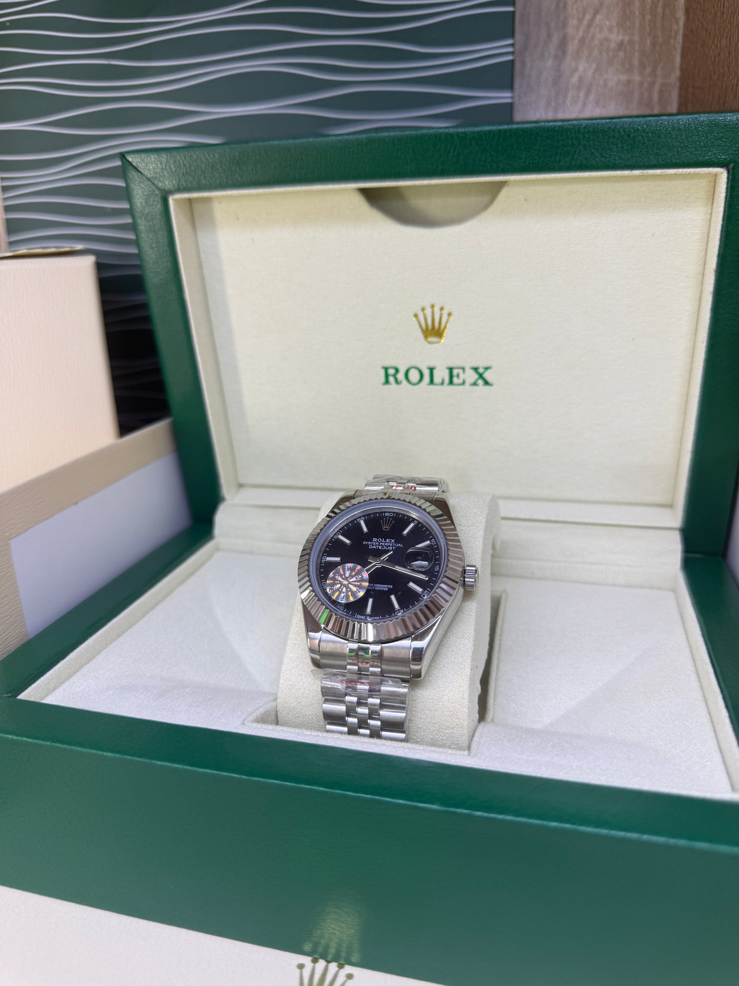 ROLEX DATEJUST NOIR MASTER QUALITÉ AVEC COFFRET