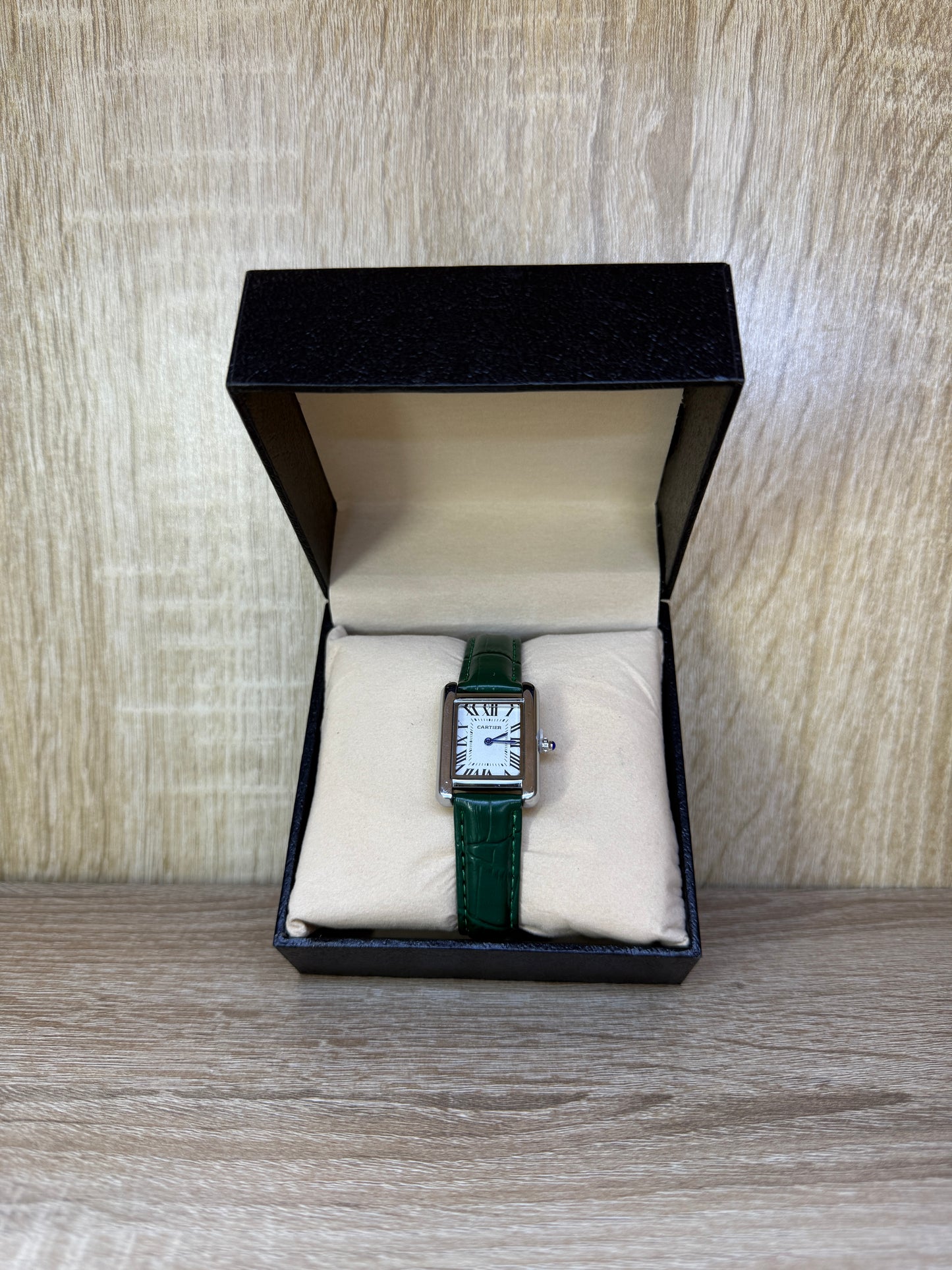 CARTIER TANK FEMMES BOITE SIMPLE