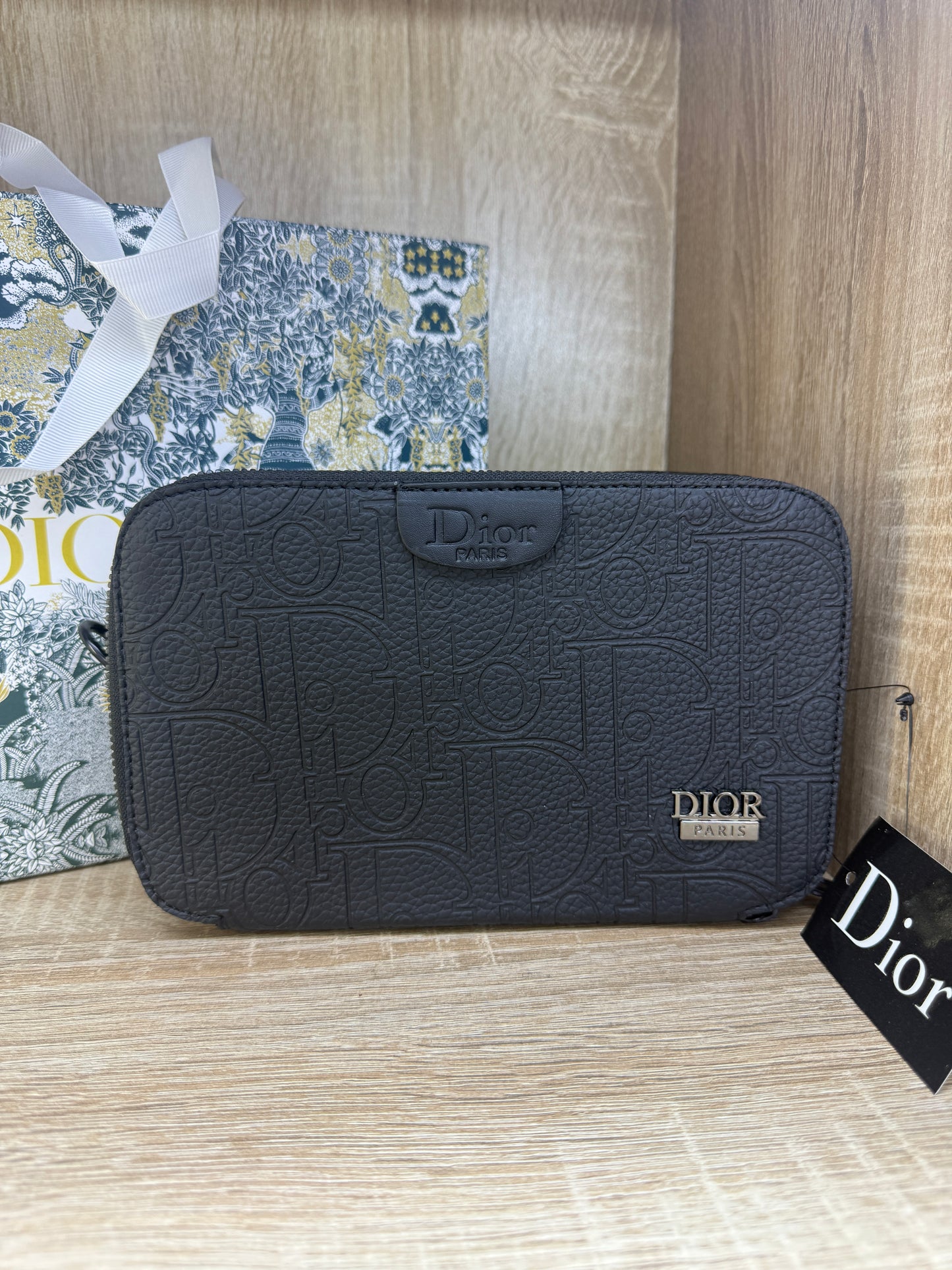 SAC DIOR HOMMES NEW AVEC PACKAGING