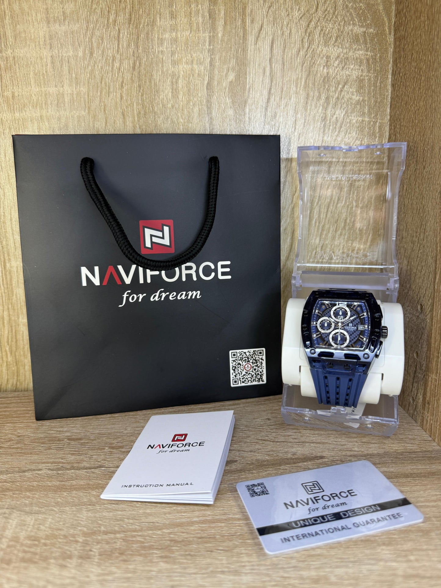 NAVIFORCE BLEU NUIT AVEC PACKAGING