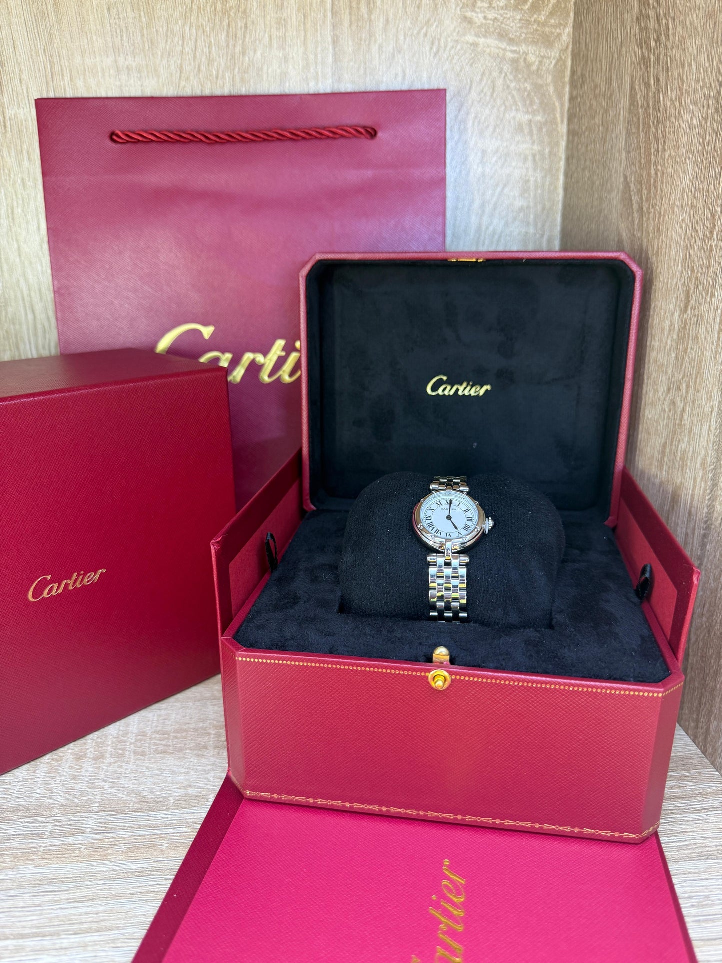 CARTIER FEMMES 22 ROND COFFRET