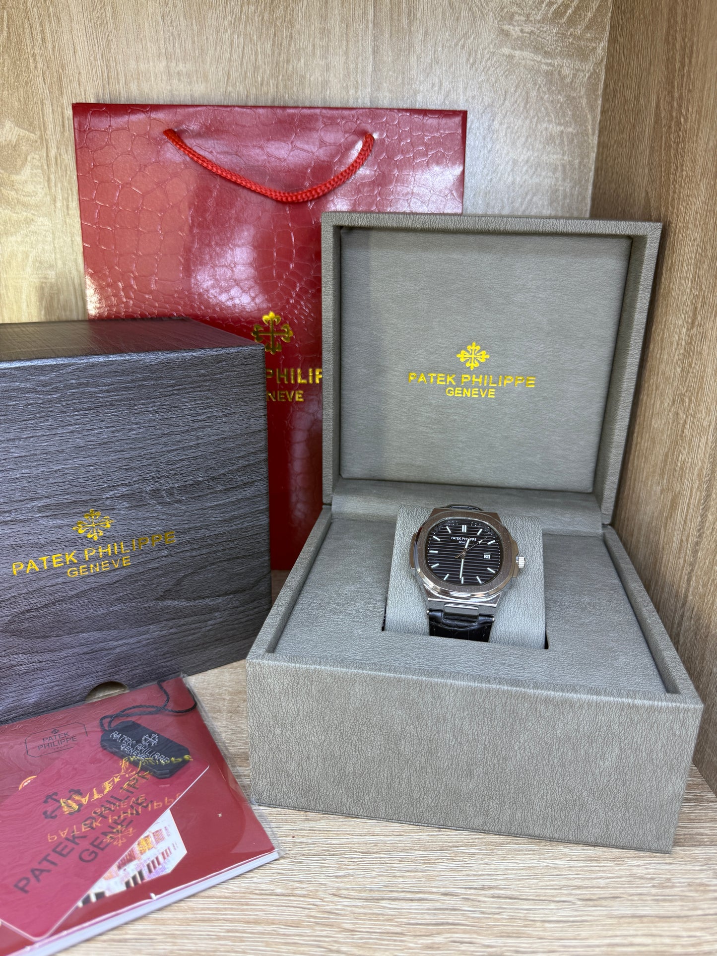 PATEK PHILIPPE CUIR NOIR COFFRET