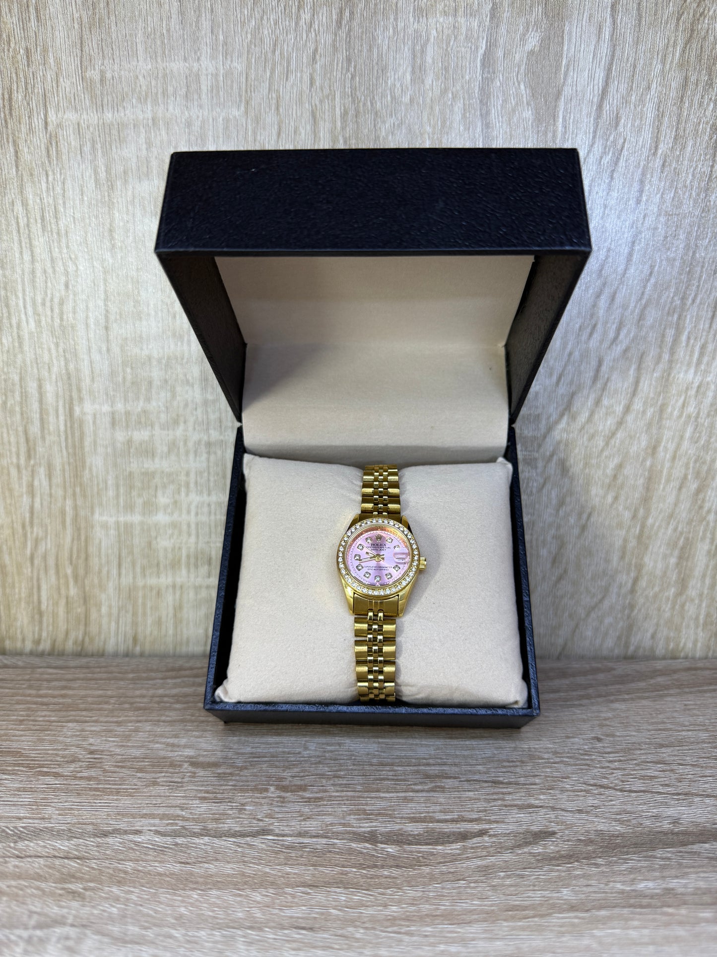 ROLEX FEMMES DIAMONDS PETITE TAILLE BOITE SIMPLE