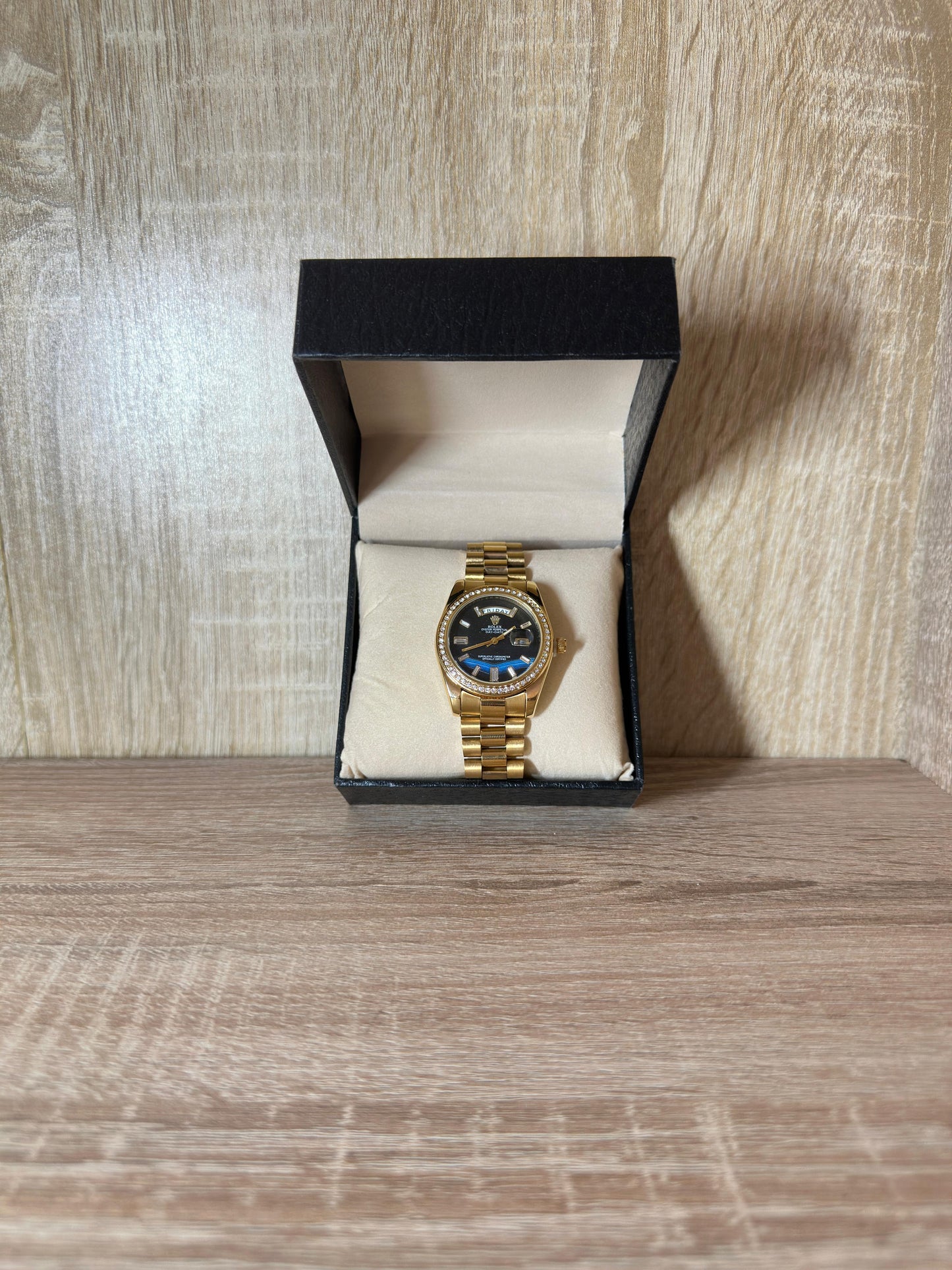 ROLEX DIAMONDS HOMMES 2025 BOITE SIMPLE