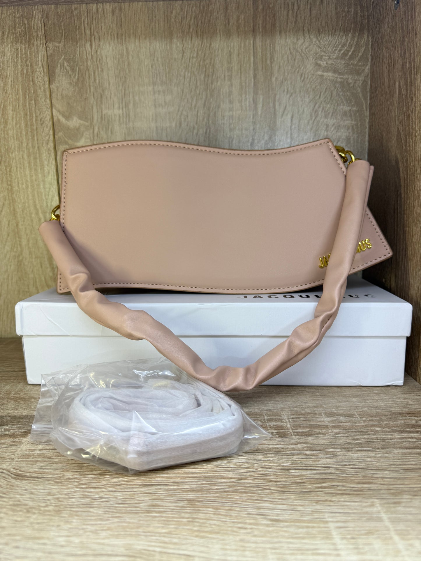 SAC JACQUEMUS LE BISOUS