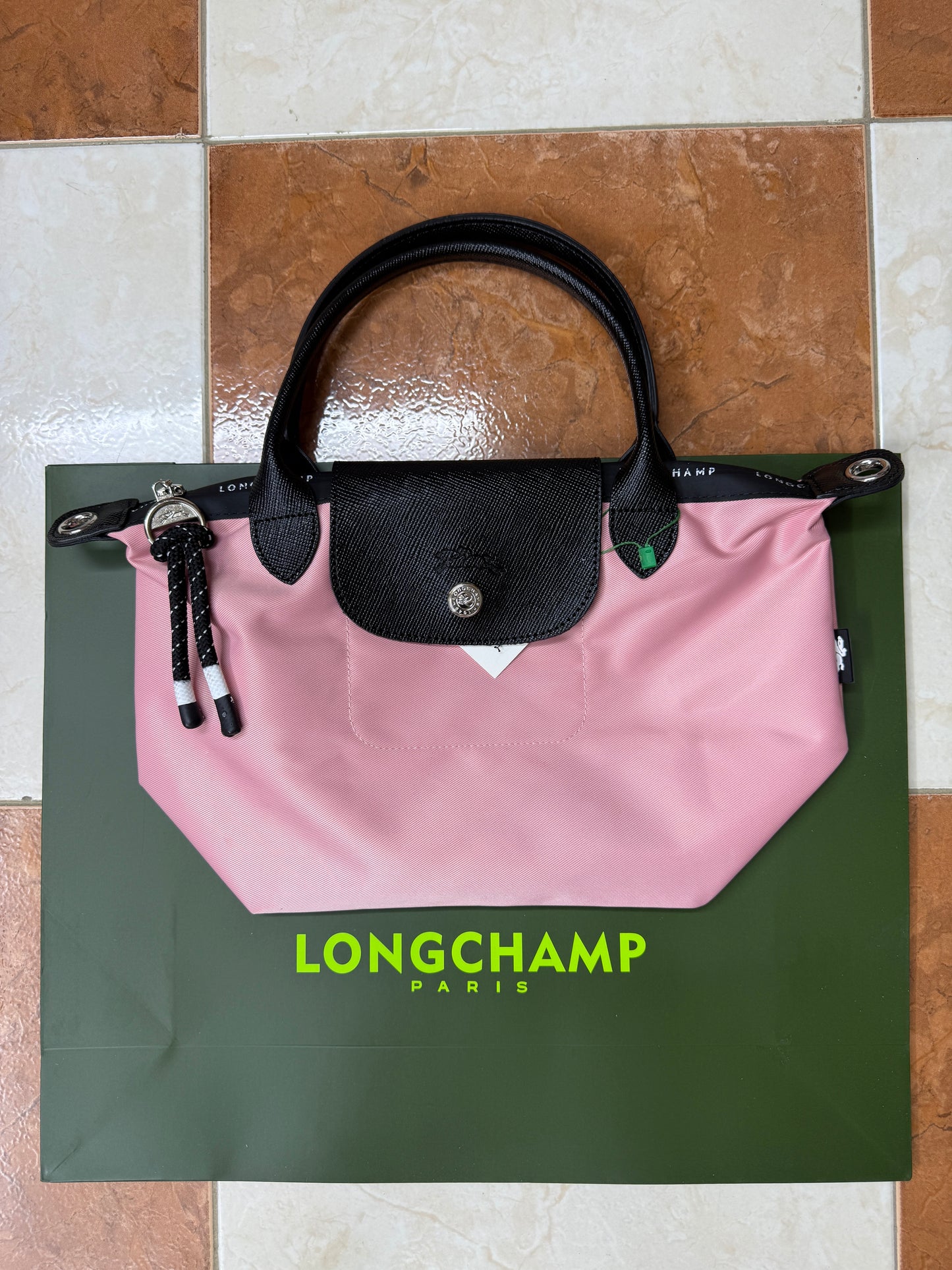 SAC FEMMES LONGCHAMP TAILLE M MASTER QUALITY
