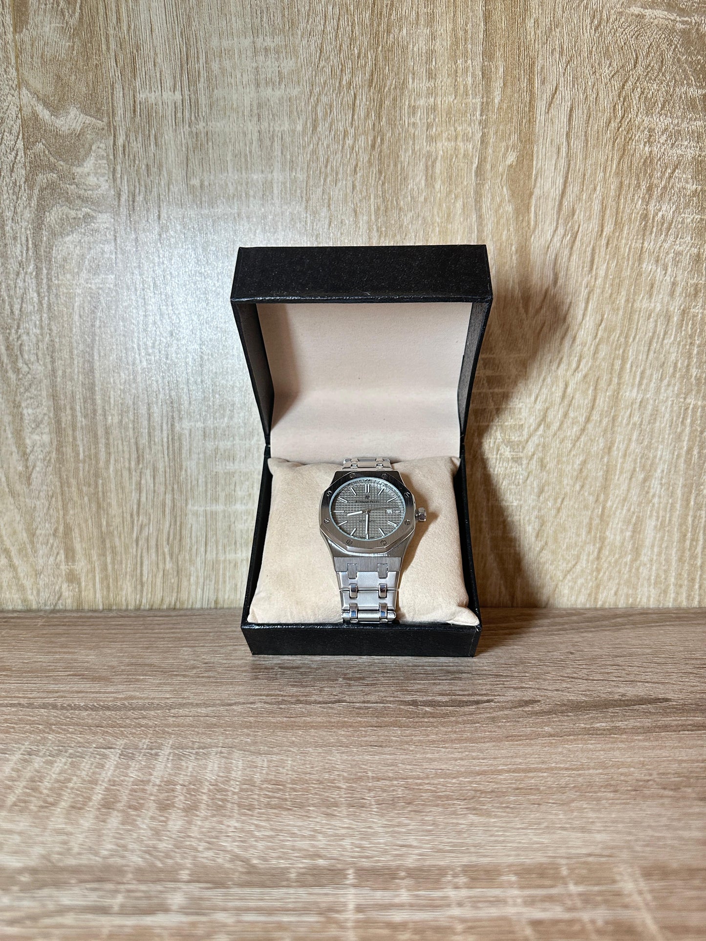 AUDEMARS PIGUET HOMMES BOITE SIMPLE