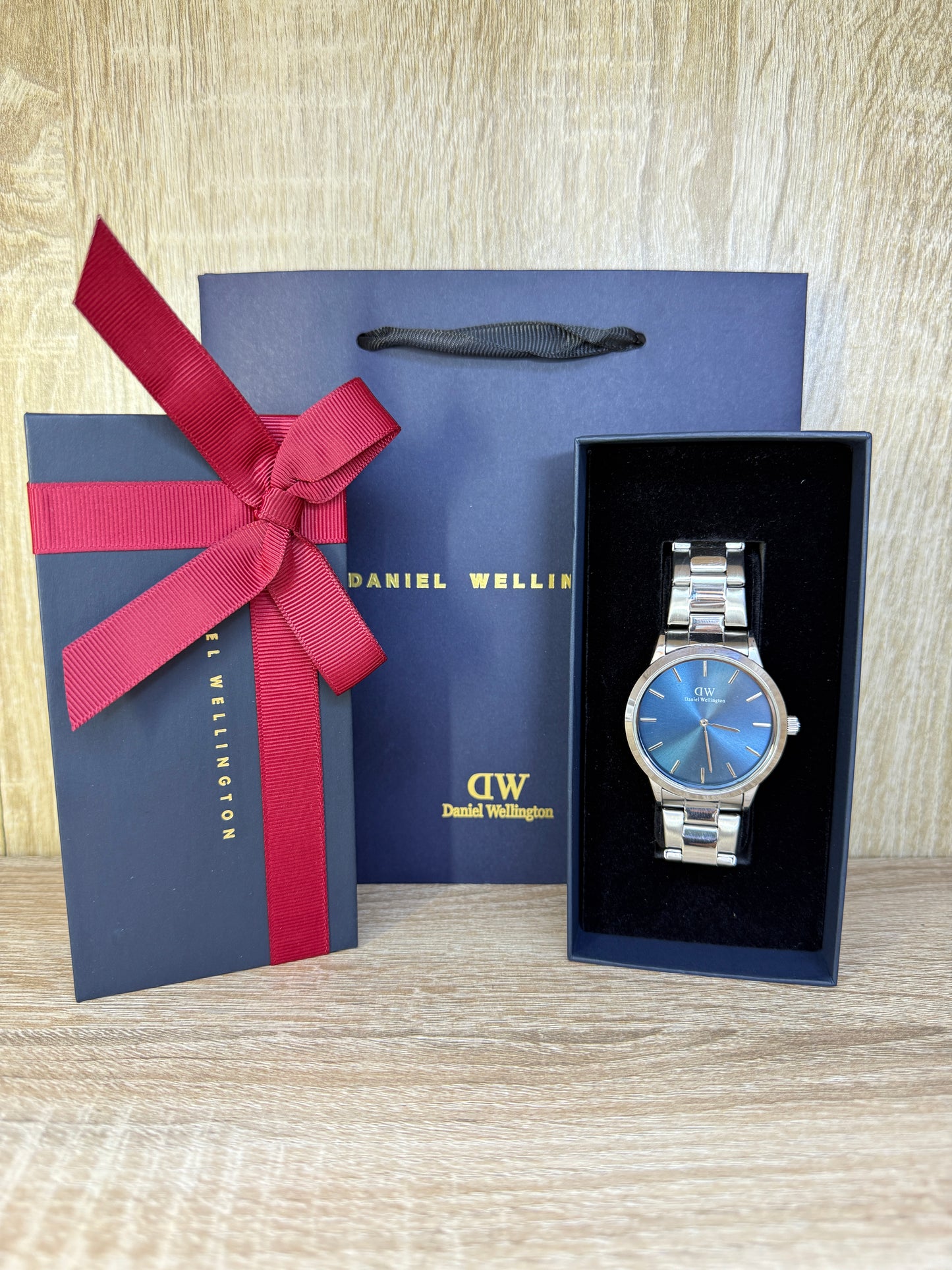 DW HOMME AVEC COFFRET