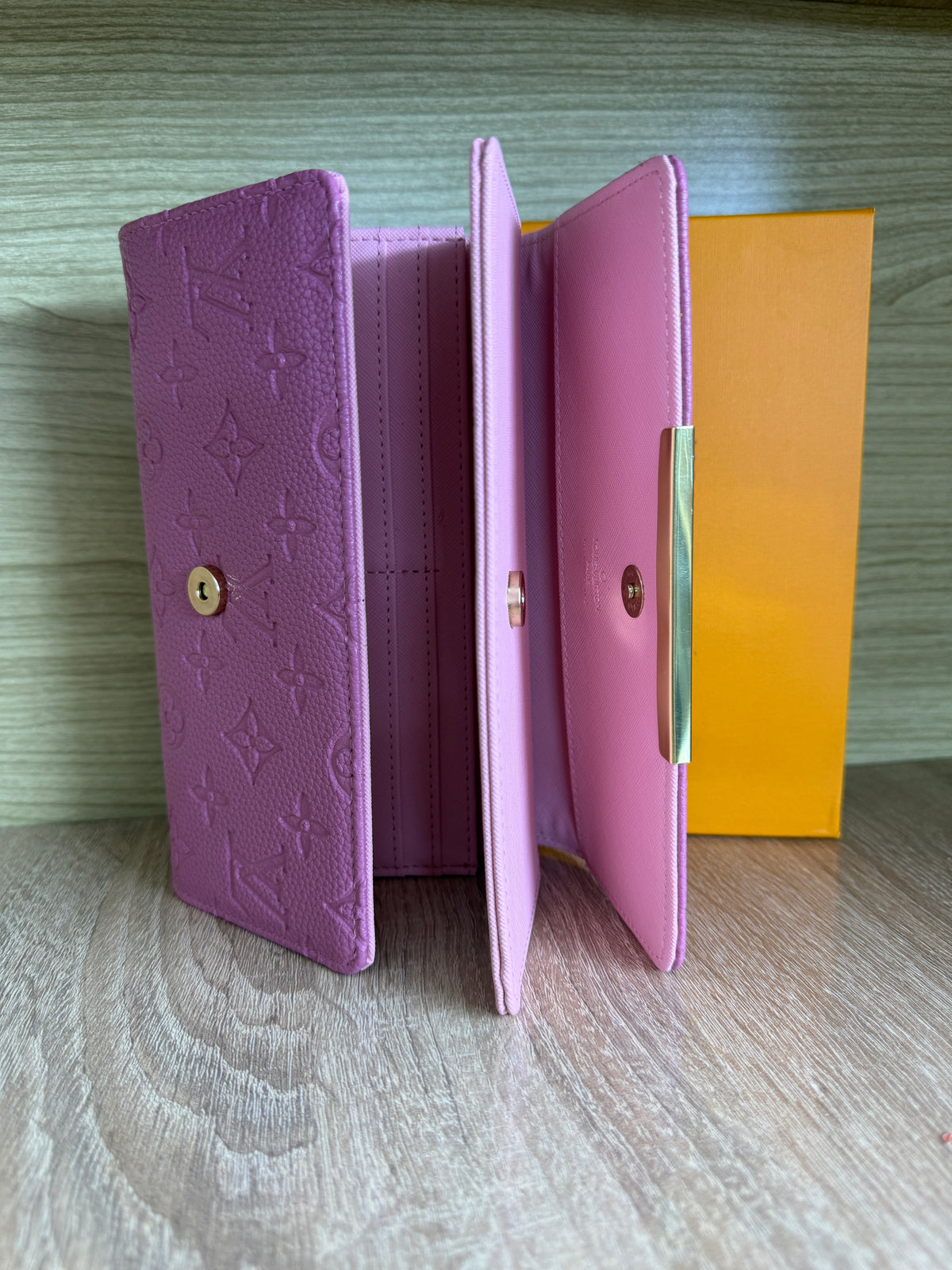 PORTE FEUILLE LV FEMMES PINK