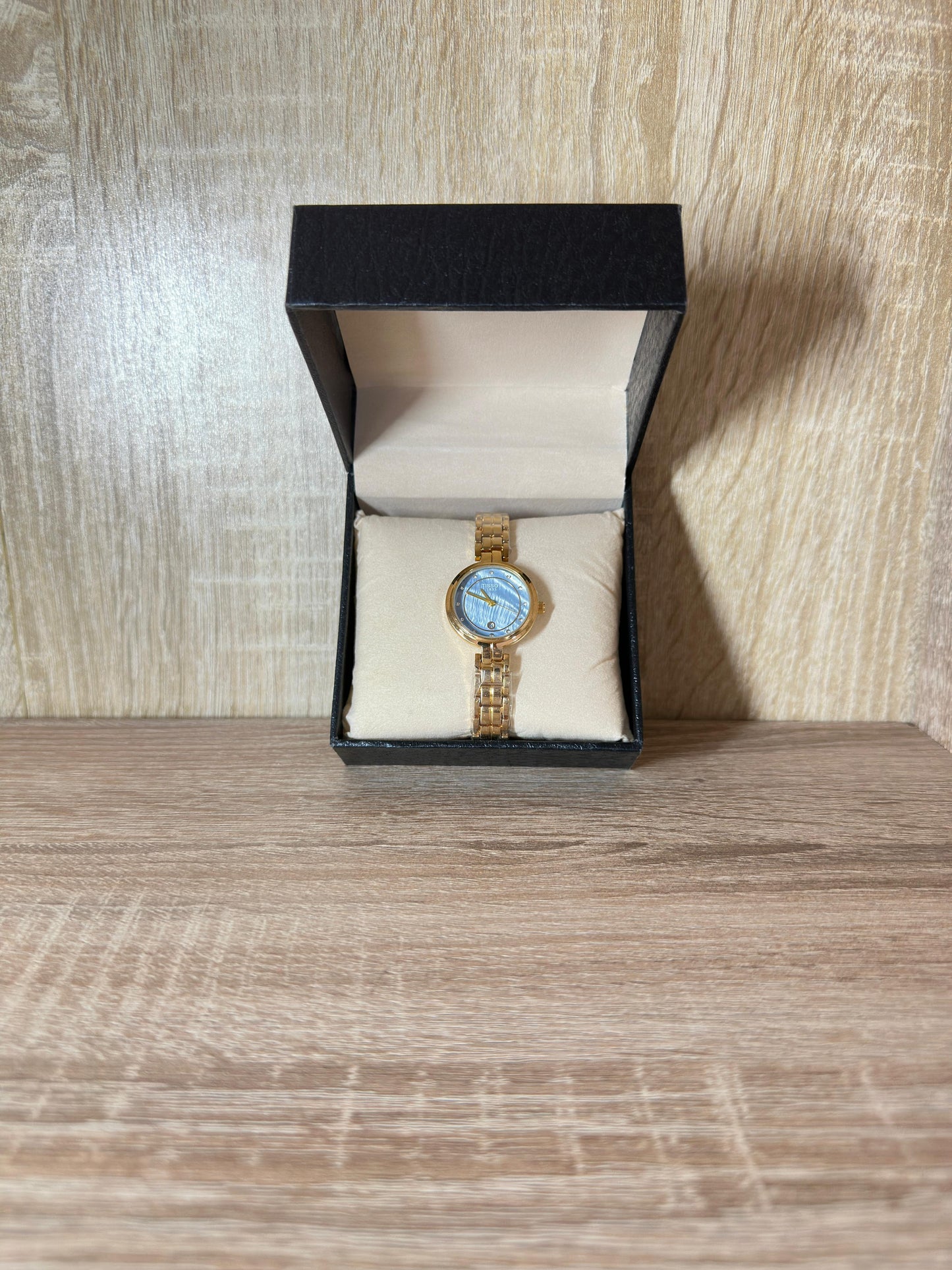 TISSOT FEMMES 2025 BOITE SIMPLE