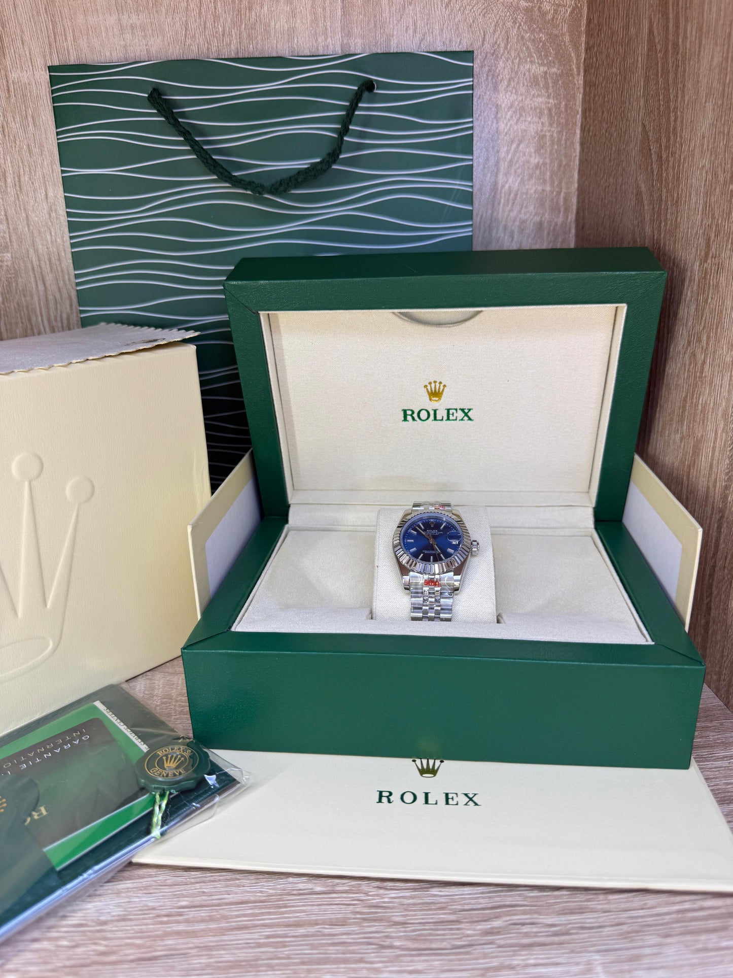 ROLEX FEMMES MASTER QUALITY AVEC COFFRET