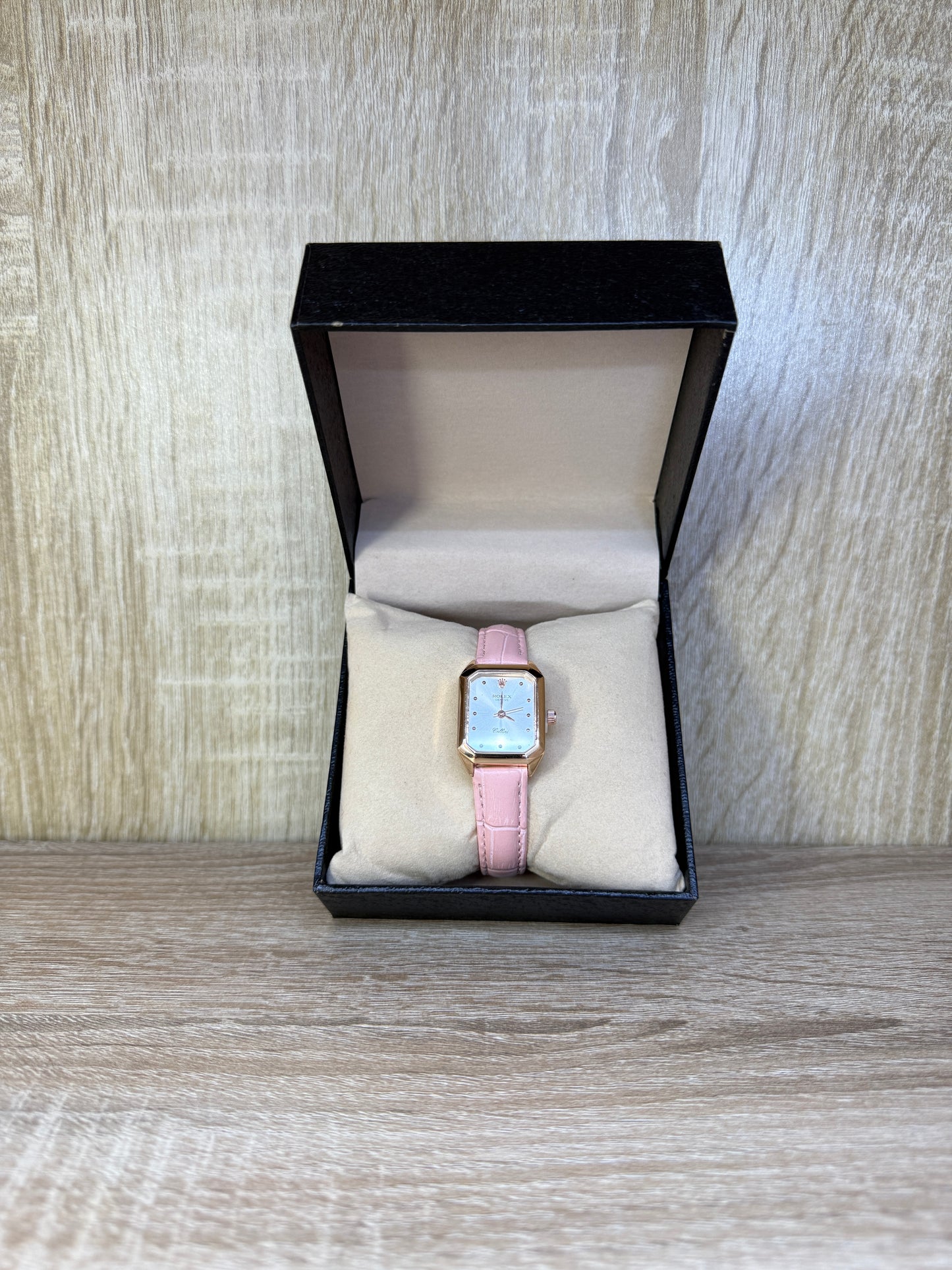 ROLEX FEMMES CUIR ROSE BOITE SIMPLE
