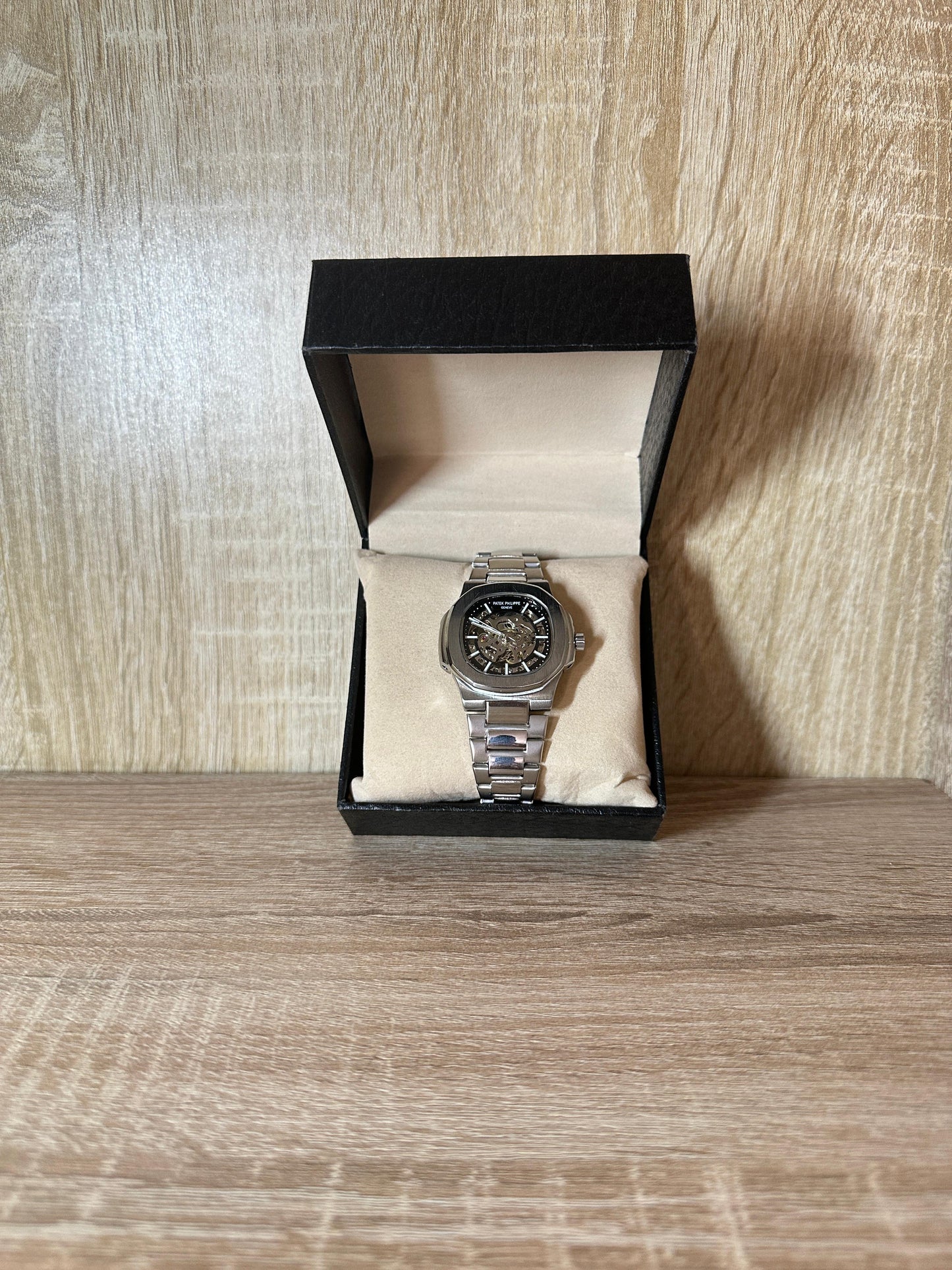 PATEK PHILIPPE AUTOMATIQUE BOITE SIMPLE