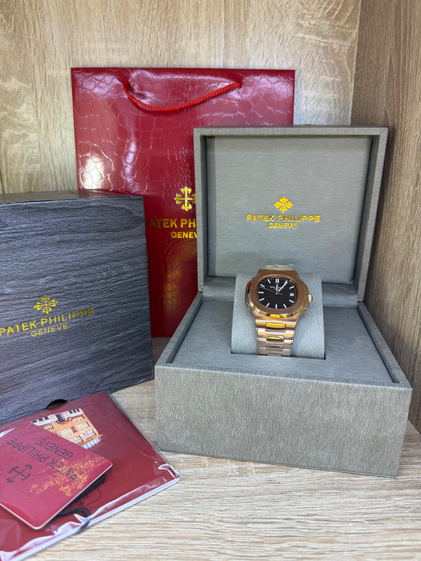 PATEK MASTER QUALITÉ ROSE GOLD AVEC COFFRET