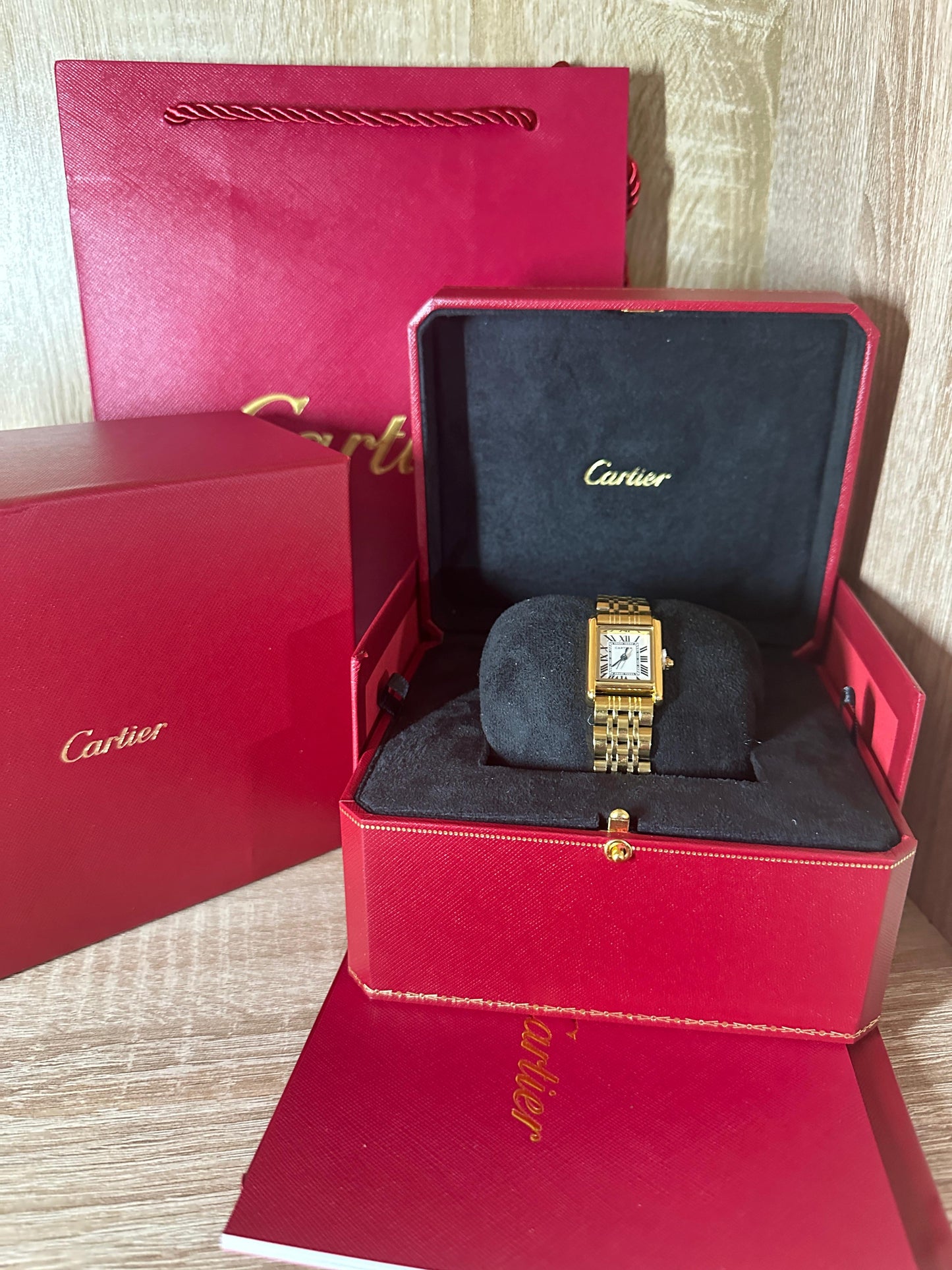 CARTIER FEMMES RECTANGULAIRE CHIFFRE ROMAIN 2026 COFFRET