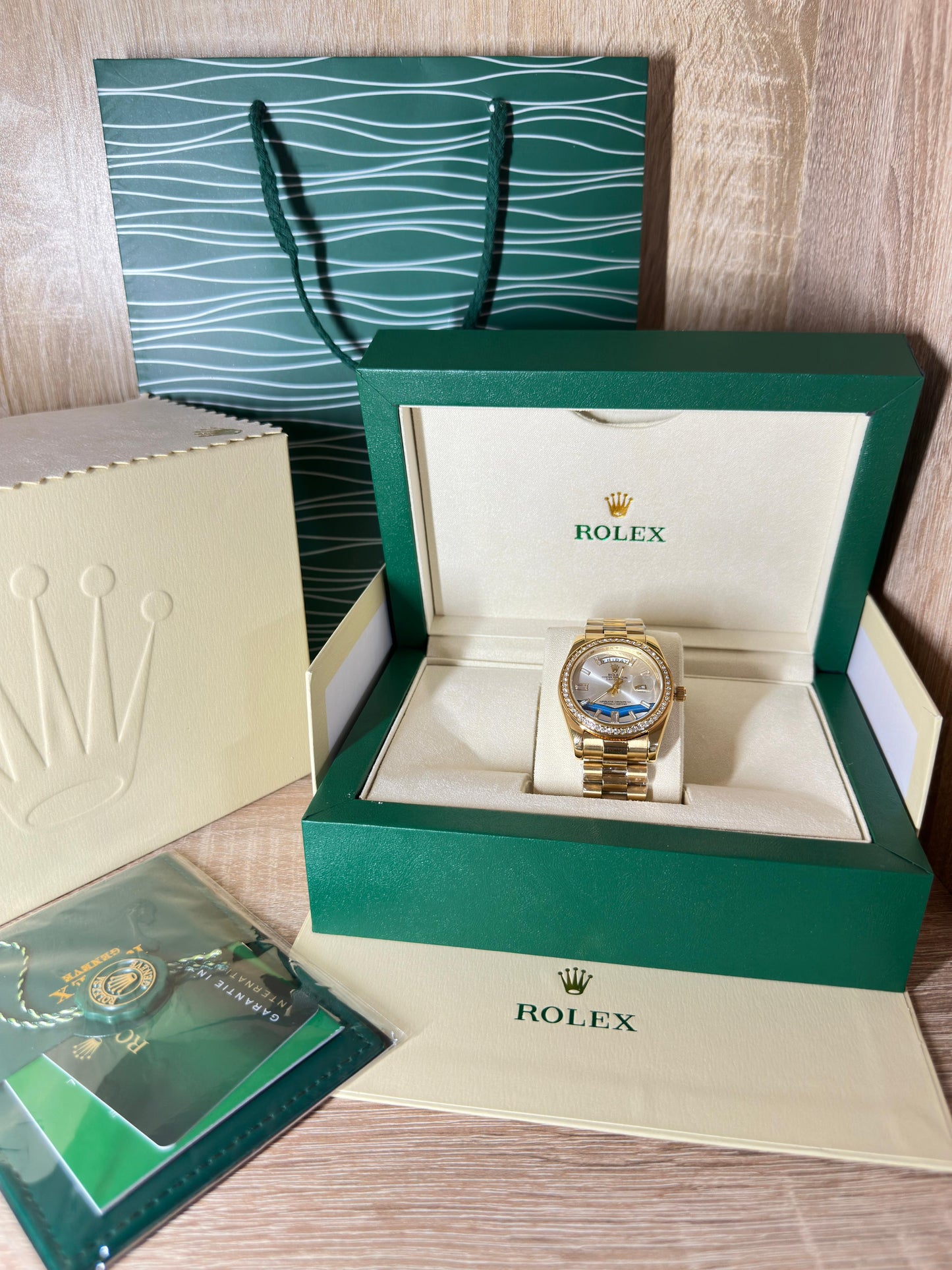 ROLEX DIAMONDS HOMMES 2025 COFFRET