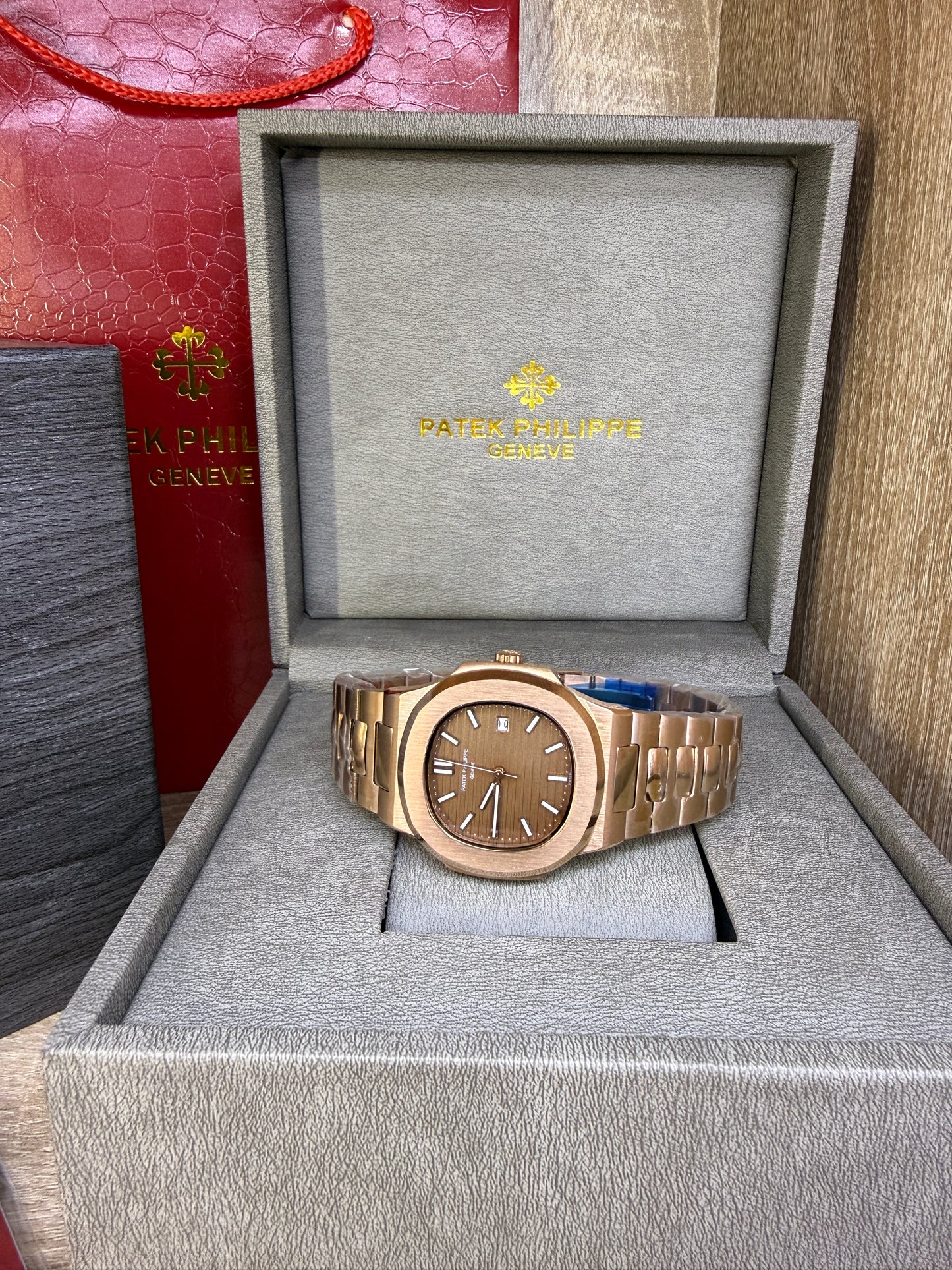 PATEK MASTER QUALITÉ ROSE GOLD CHOCOLAT AVEC COFFRET