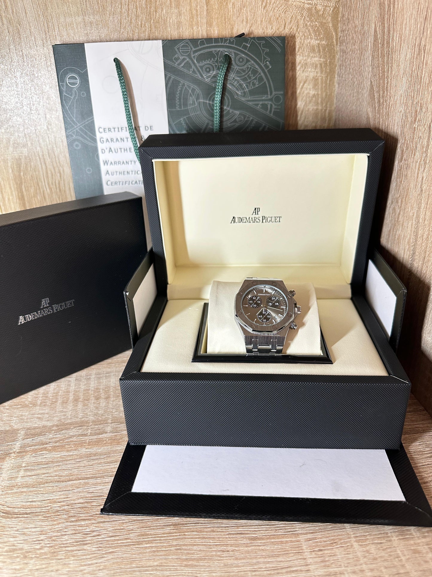 AUDEMARS PIGUET CHRONOGRAPH COFFRET