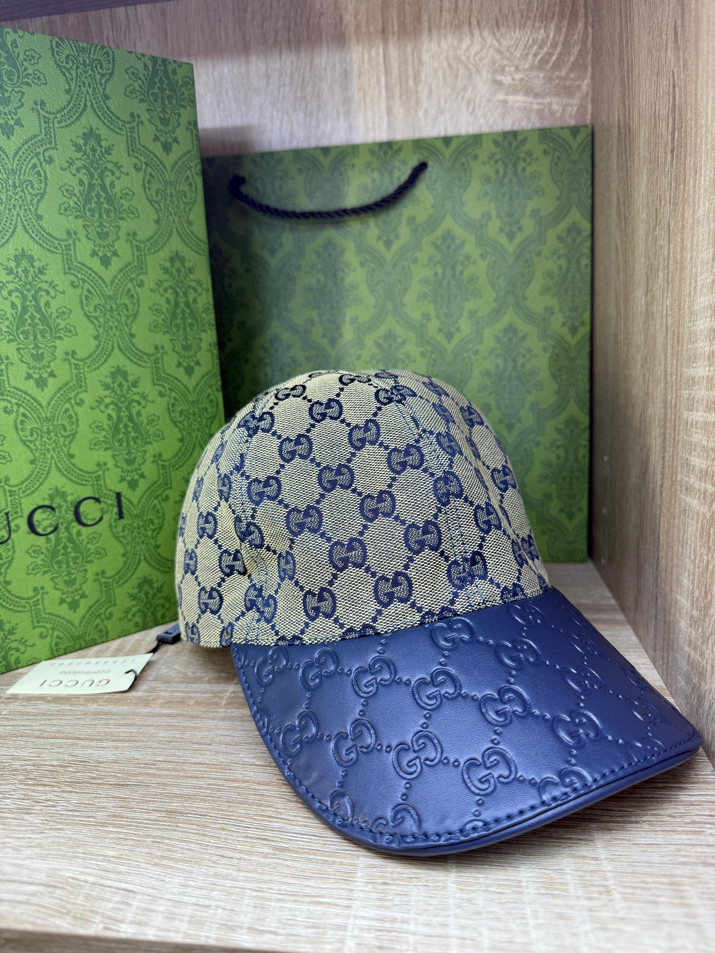 CASQUETTE GUCCI 1 AVEC PACKAGING