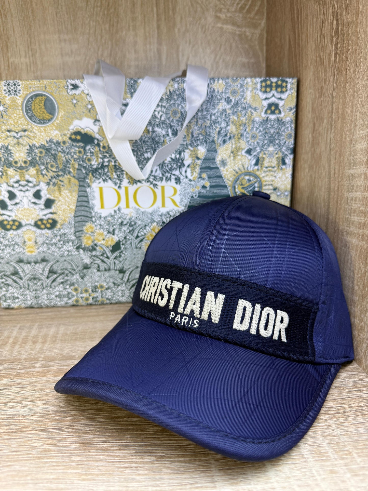 CASQUETTE DIOR AVEC PACKAGING