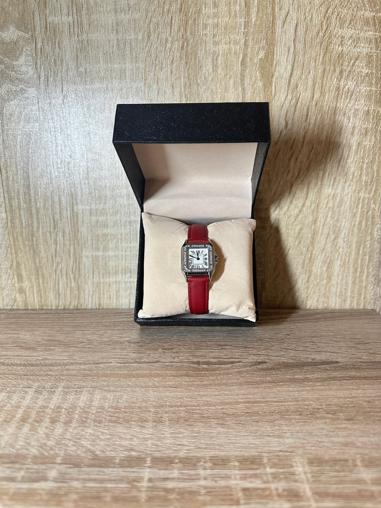 CARTIER CARRE FEMMES ROUGE DIAMONDS BOITE SIMPLE