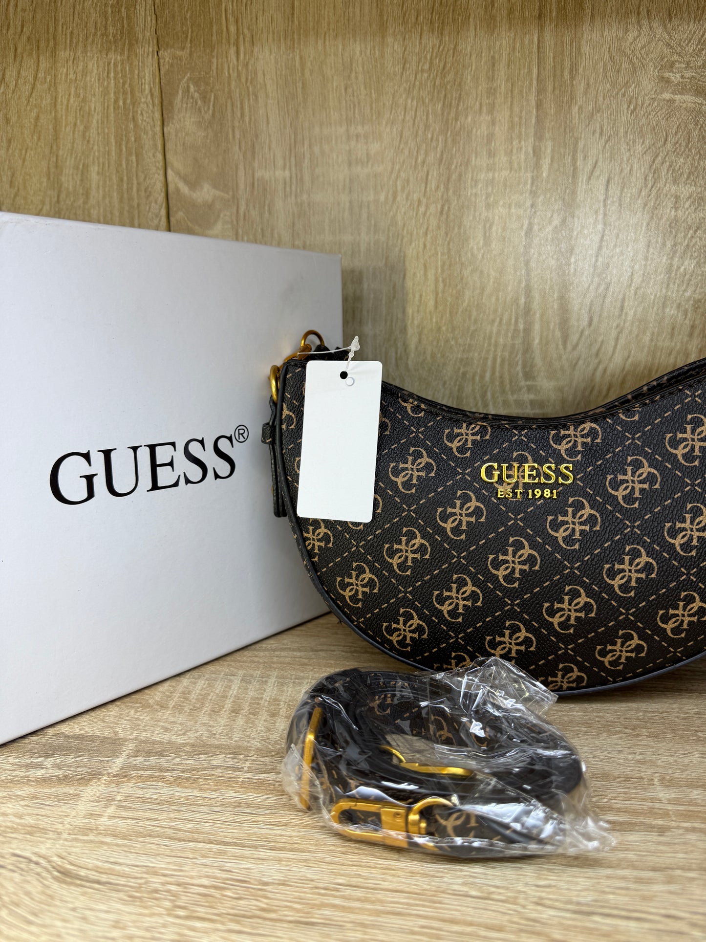 SAC GUESS MASTER QUALITÉ 41