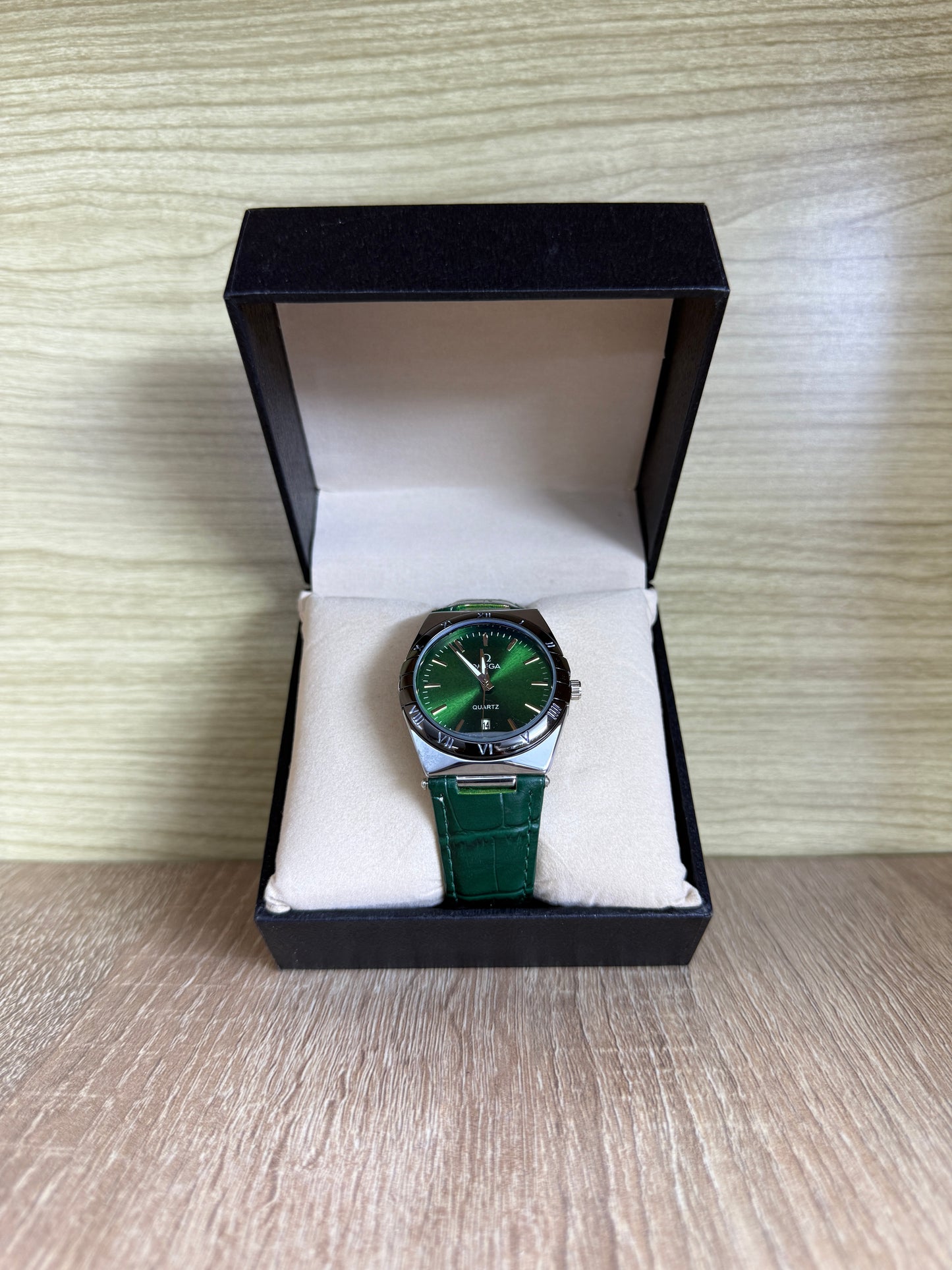 OMEGA HOMMES CUIR BOITE SIMPLE