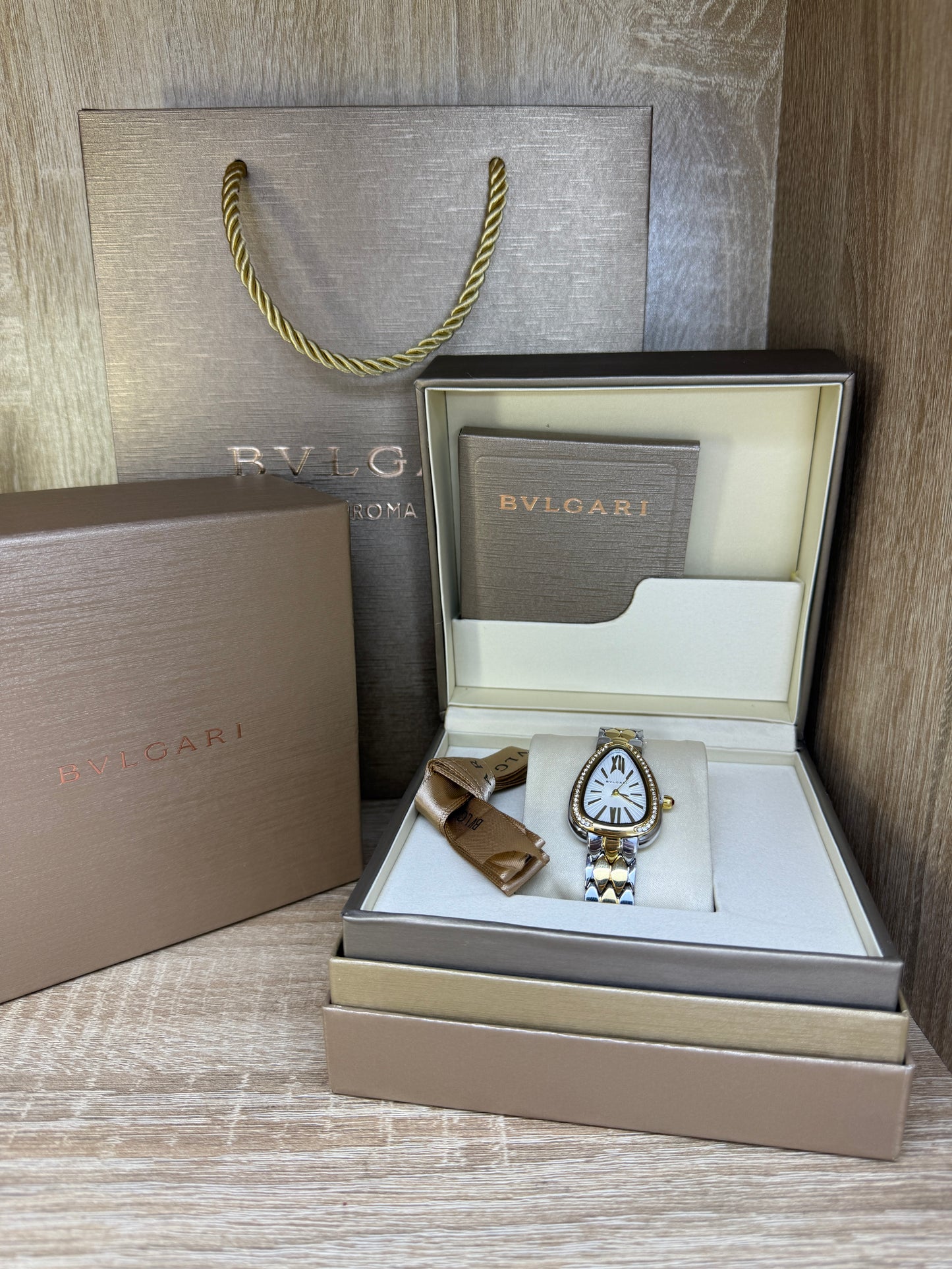 BVLGARI SEDUTTORI GRIS GOLD DIAMONDS AVEC COFFRET