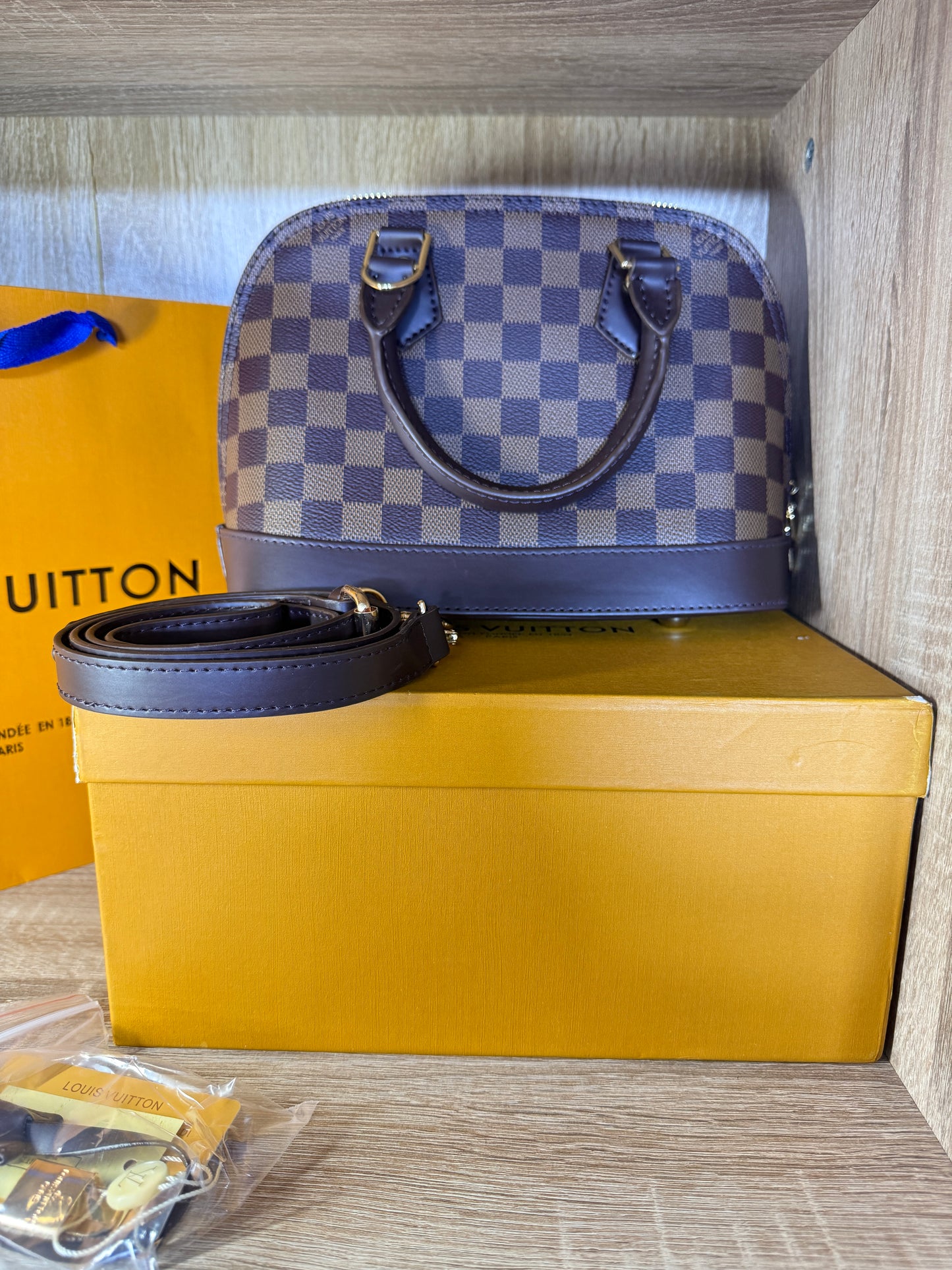 SAC LV ALMA CARREAUX AVEC PACKAGING