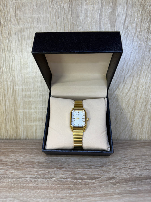 CASIO RECTANGULAIRE FEMMES 2026 BOITE SIMPLE