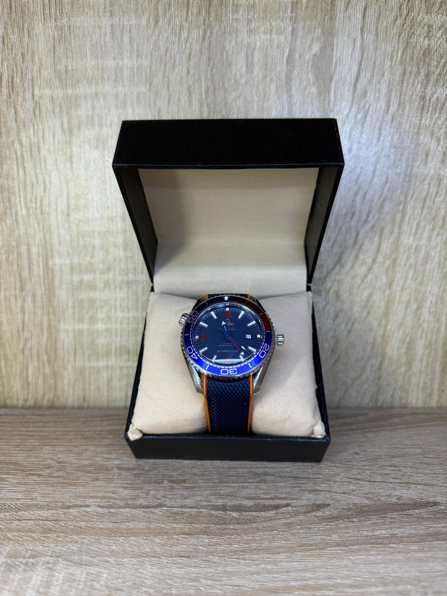 OMEGA HOMMES 2026