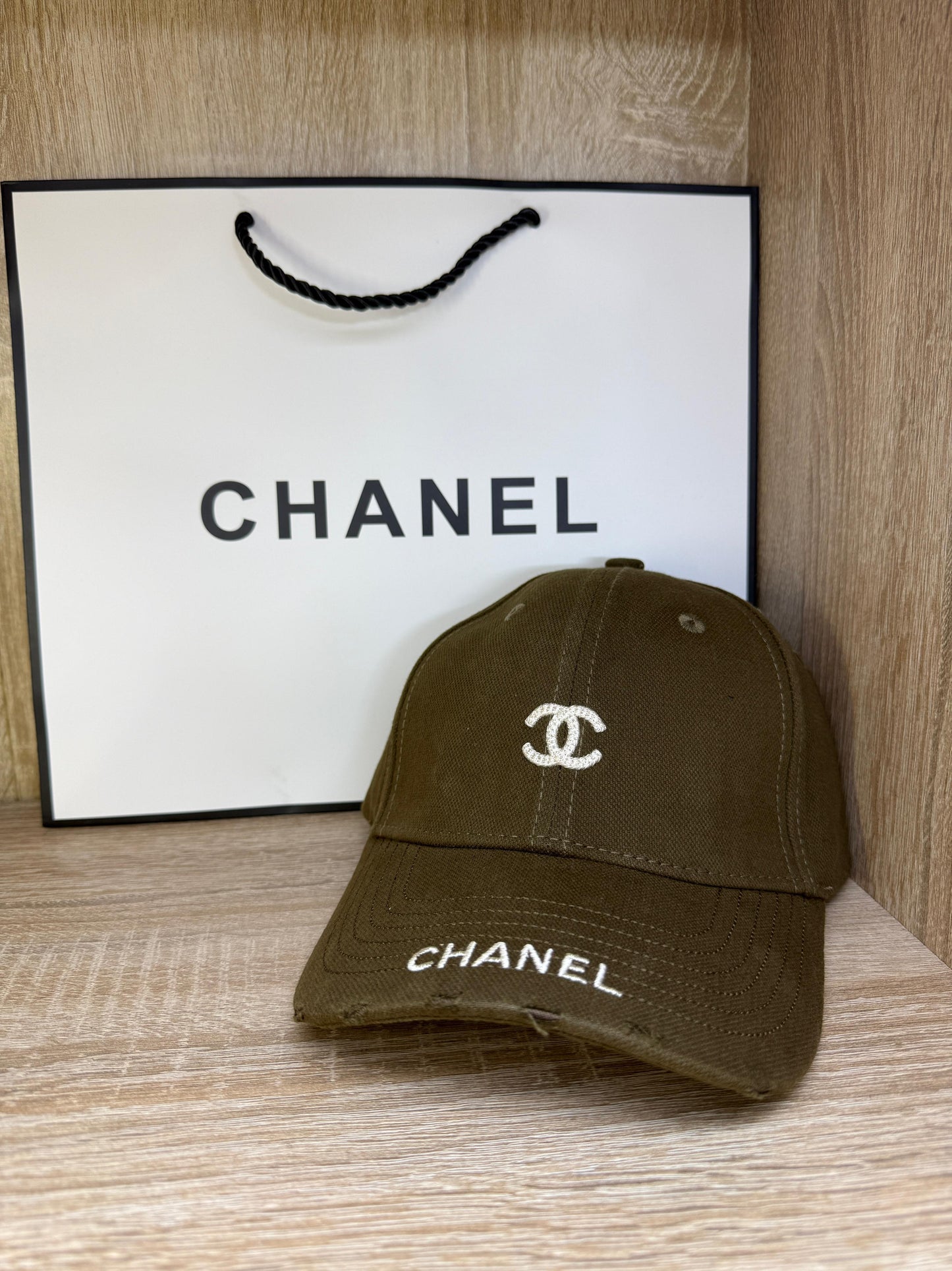 CASQUETTE CHANEL 1 AVEC SACHET