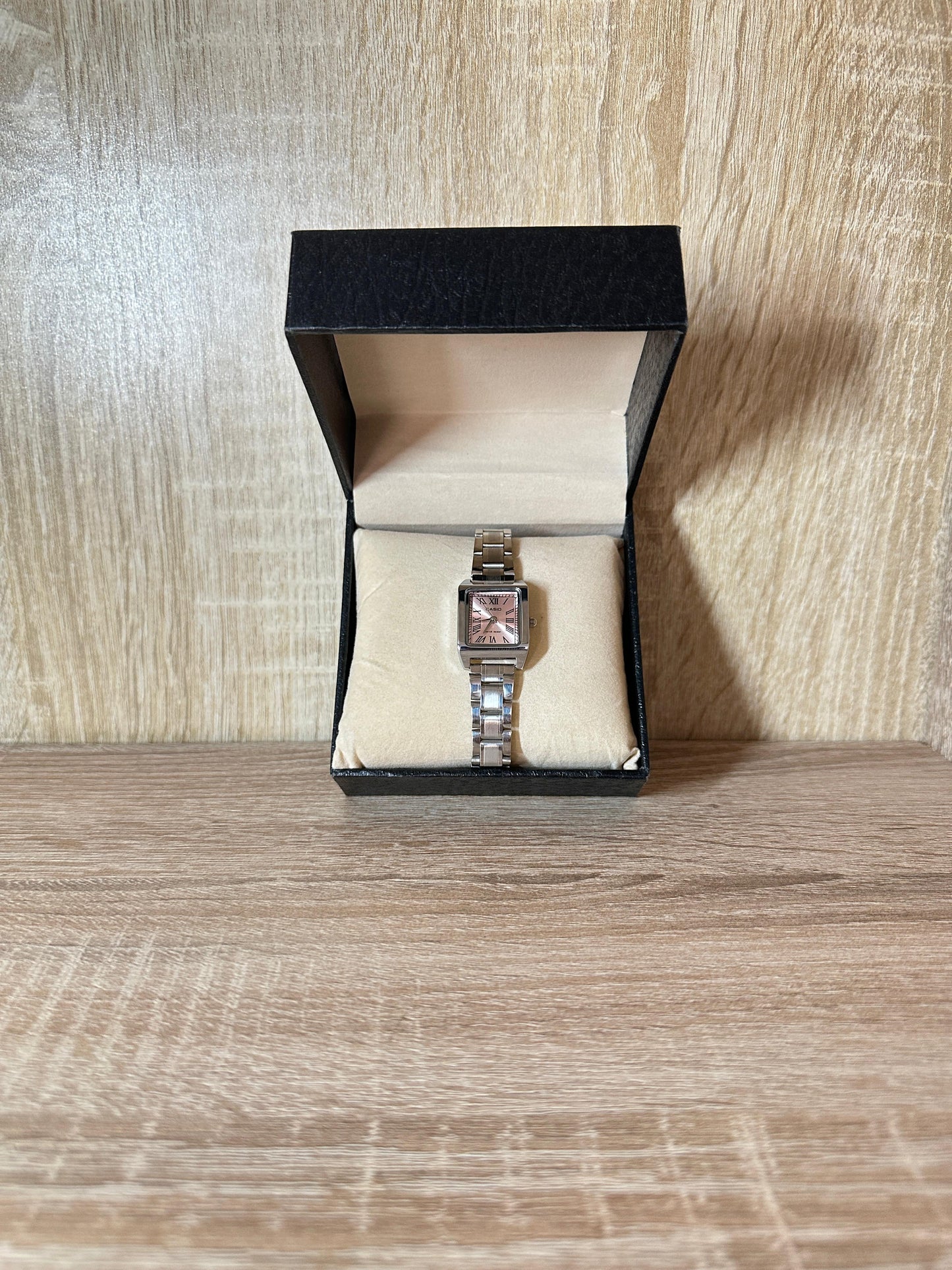 CASIO OLD MONEY FEMMES GRIS TABLEAU ROSE