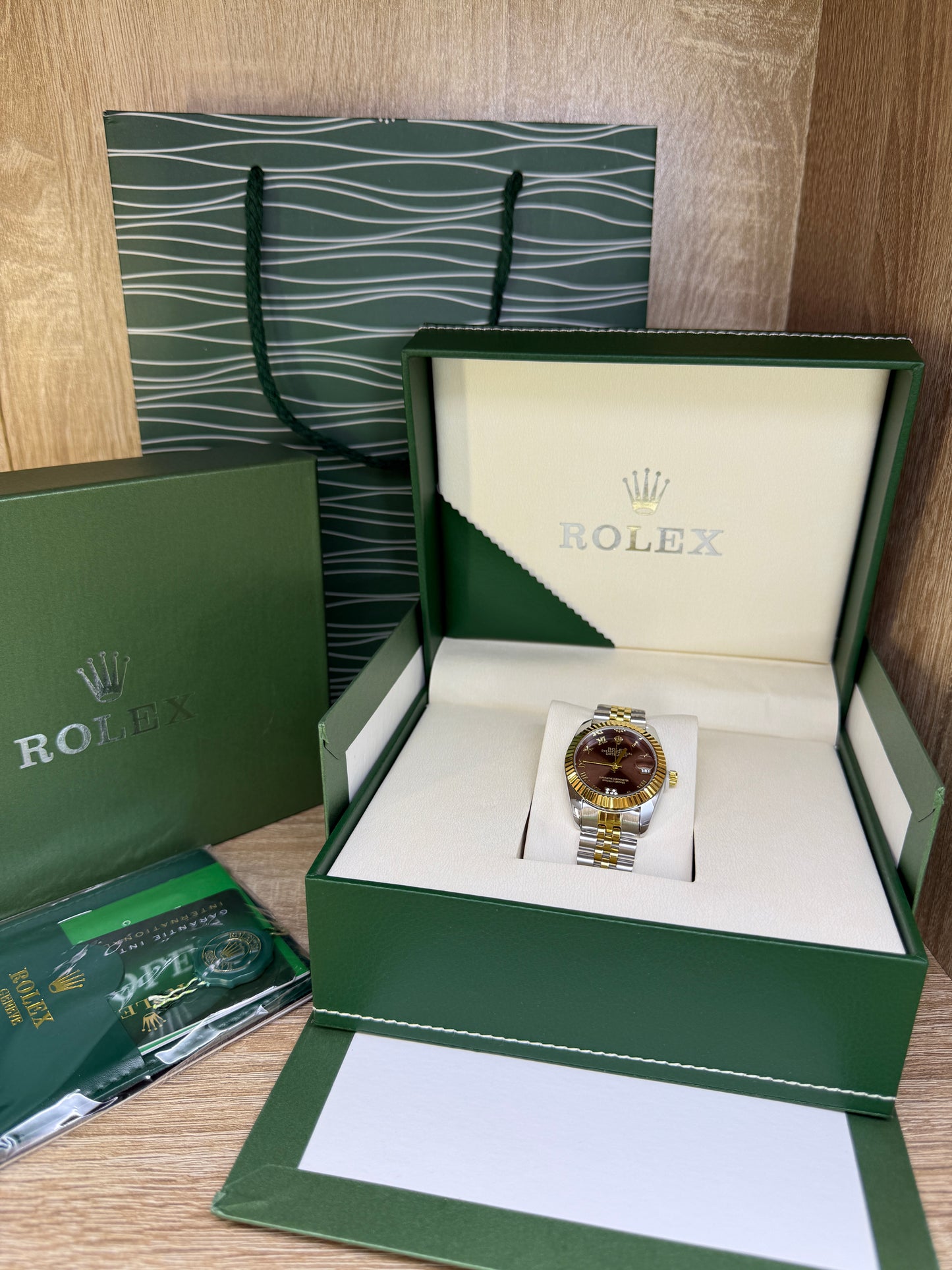 ROLEX GRIS GOLD TABLEAU MARRON  FEMMES COFFRET