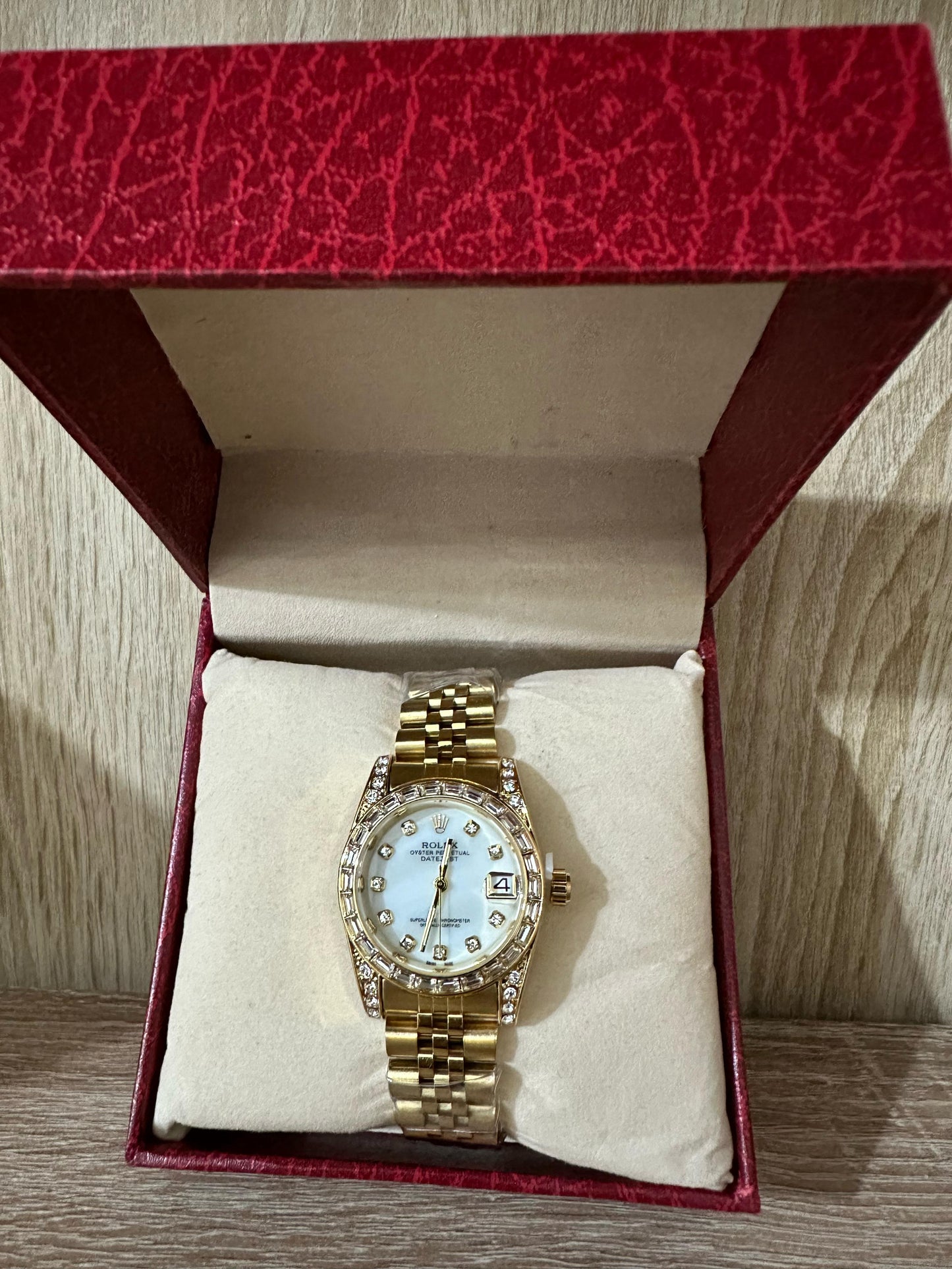 ROLEX DATEJUST FEMMES GOLD