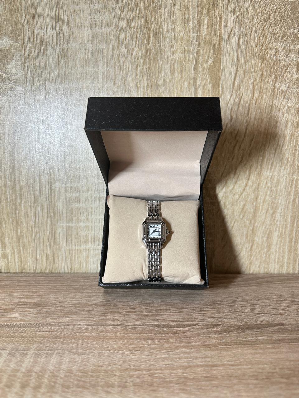 CARTIER PANTHER FEMMES PETITE TAILLE SANS DIAMONDS BOITE SIMPLE