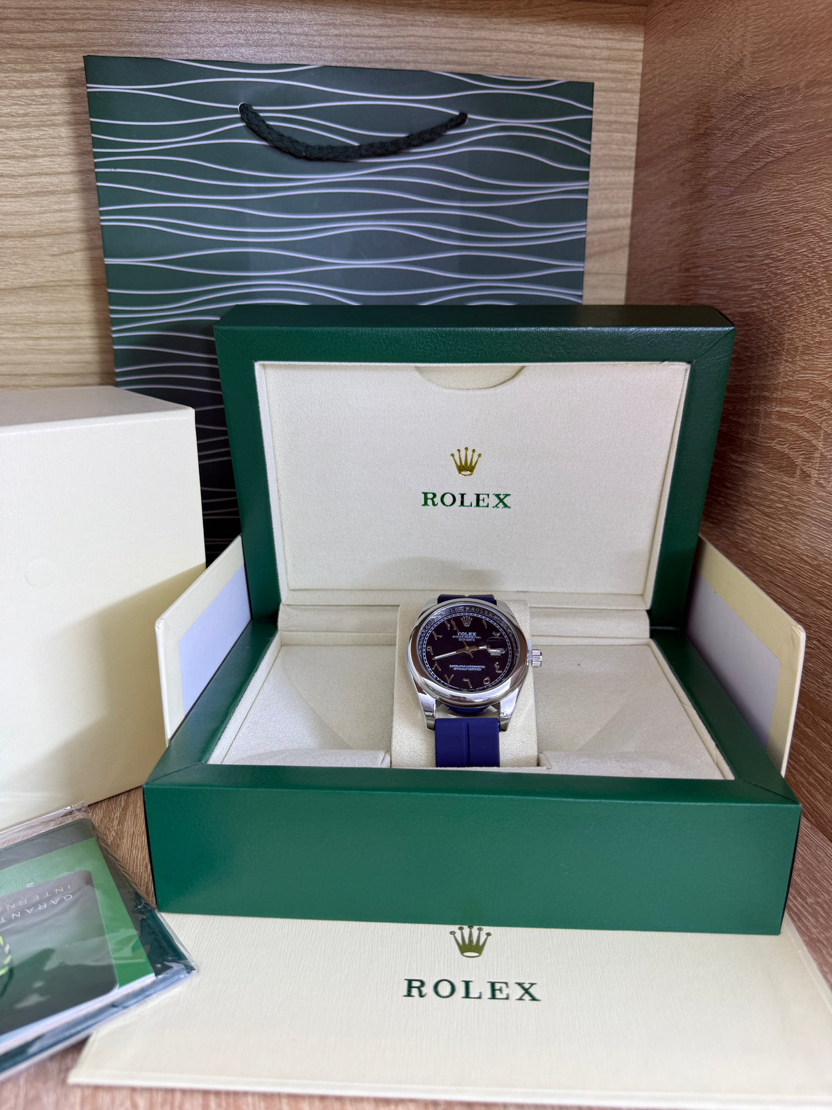 ROLEX HOMMES 36mm SILICONE ARABIA AVEC COFFRET