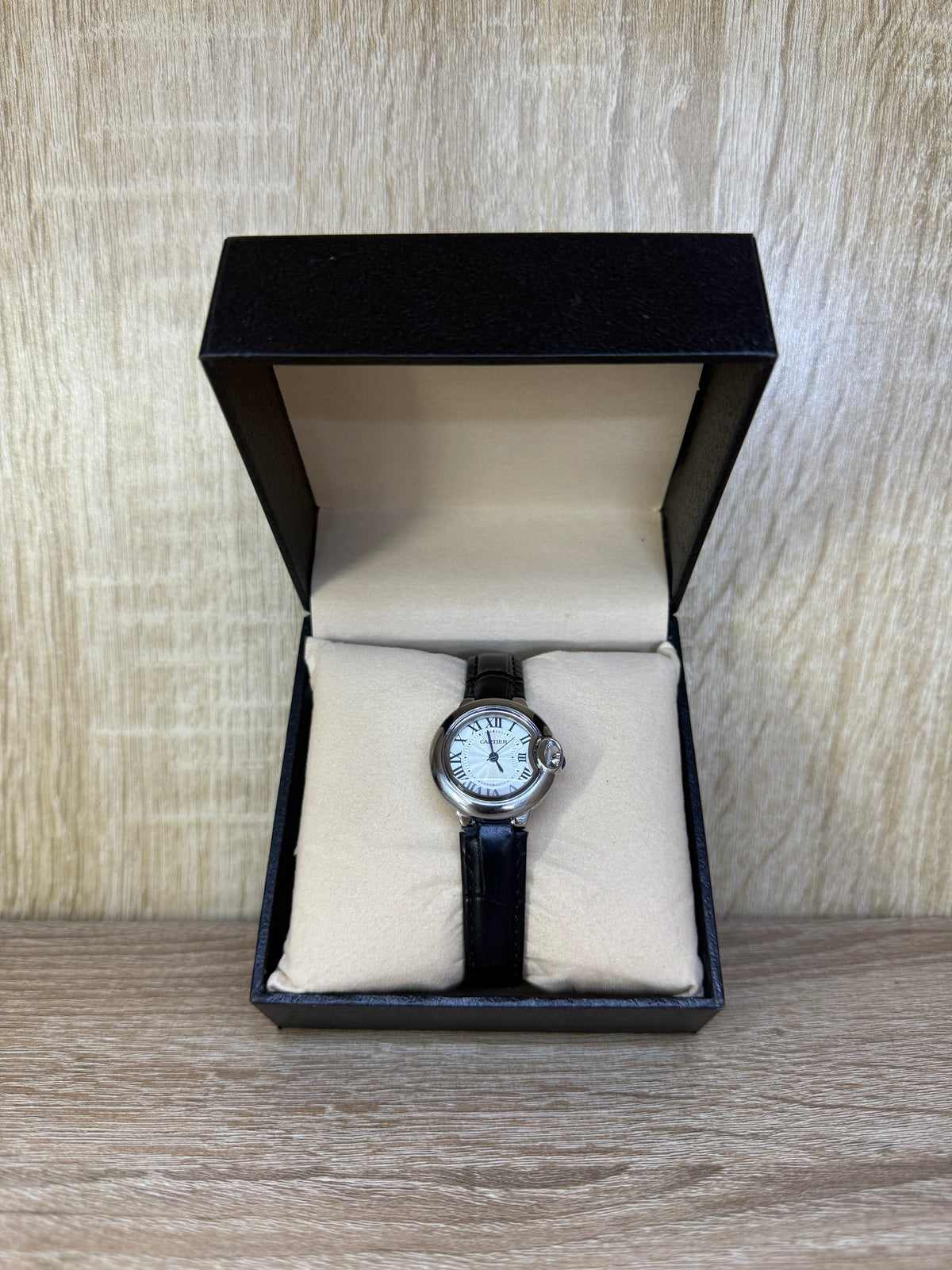 CARTIER FEMMES BOUTON CUIR BOITE SIMPLE