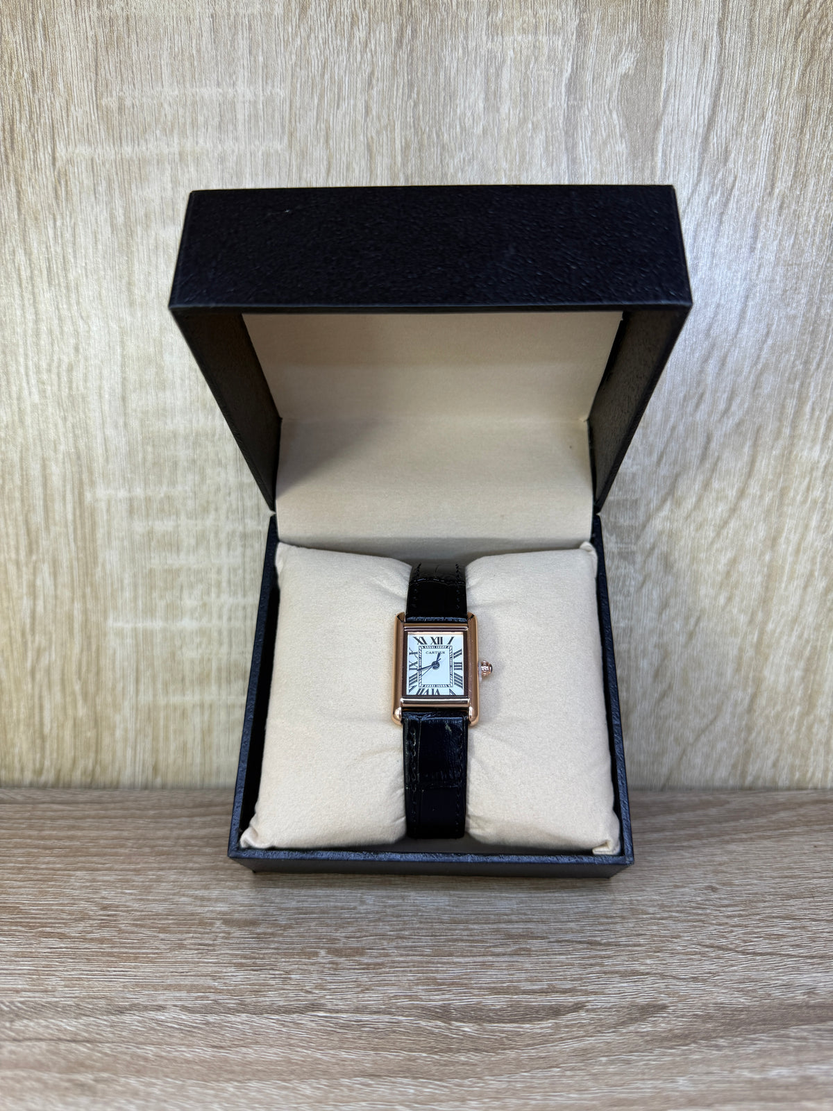 CARTIER TANK FEMMES BOITE SIMPLE