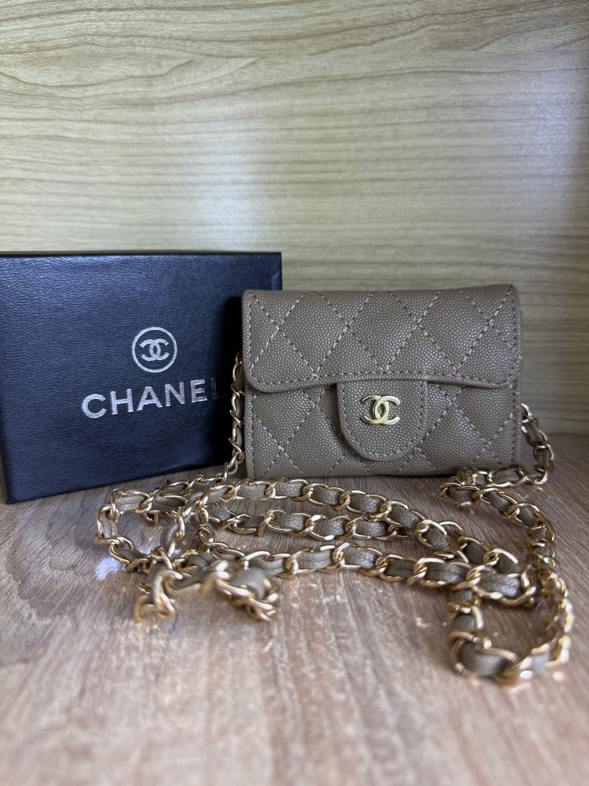 POCHETTE CHANEL SEMI PETITE TAILLE AVEC BANDOULIÈRE