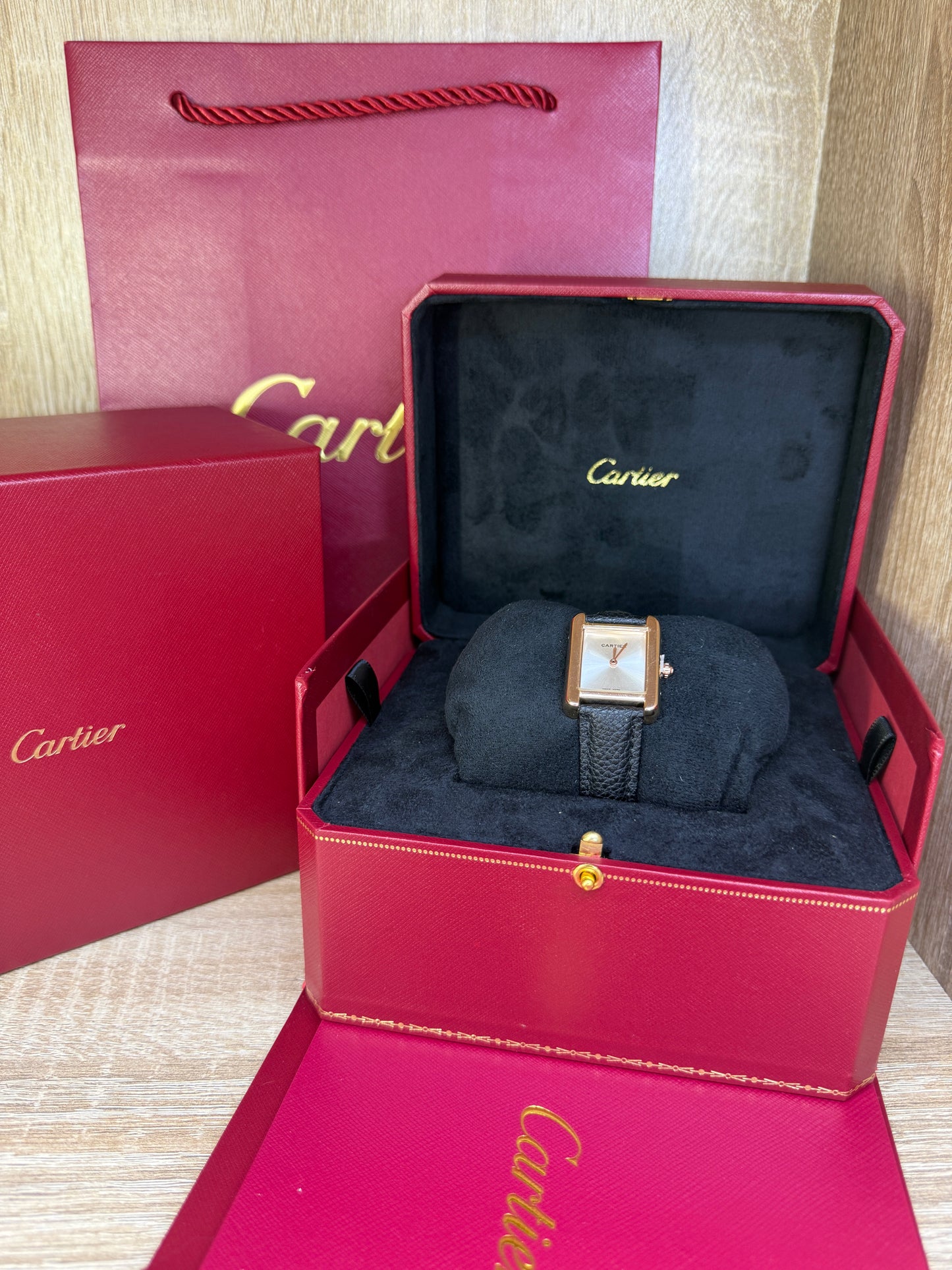 CARTIER TANK MUST FEMMES AVEC COFFRET