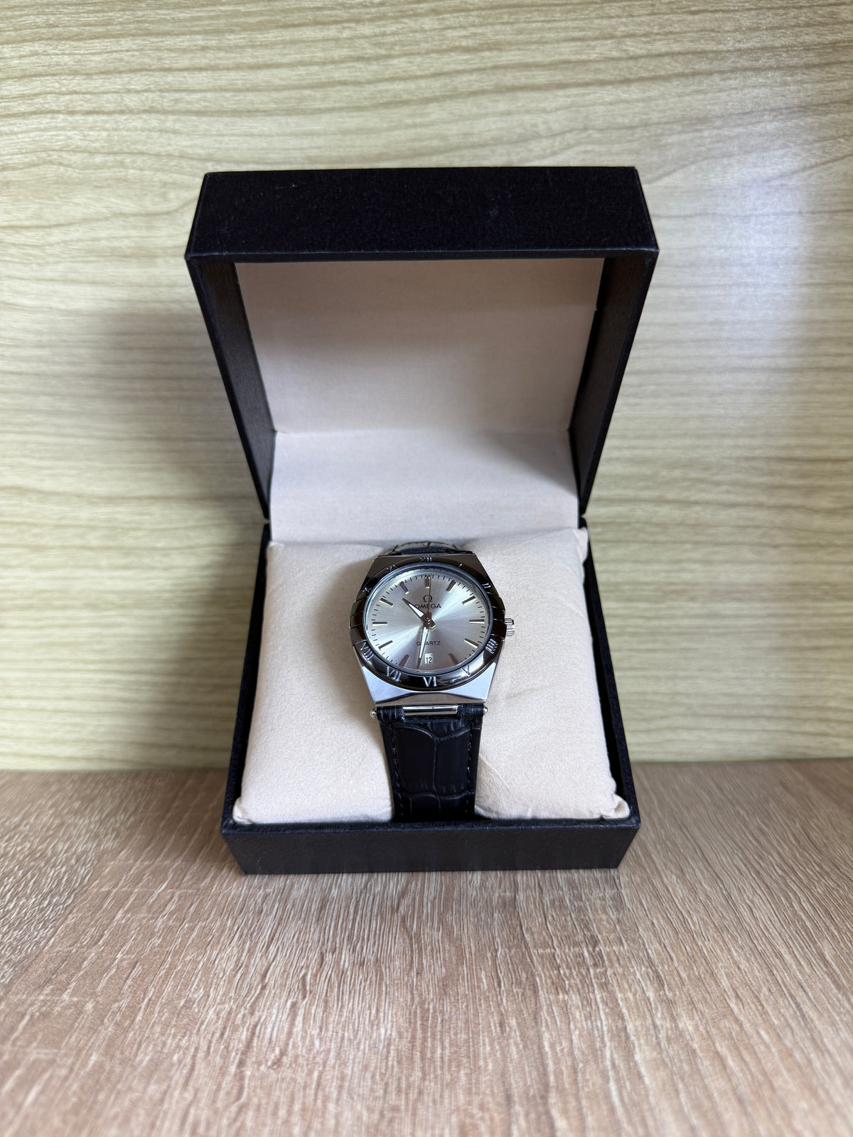 OMEGA HOMMES CUIR BOITE SIMPLE