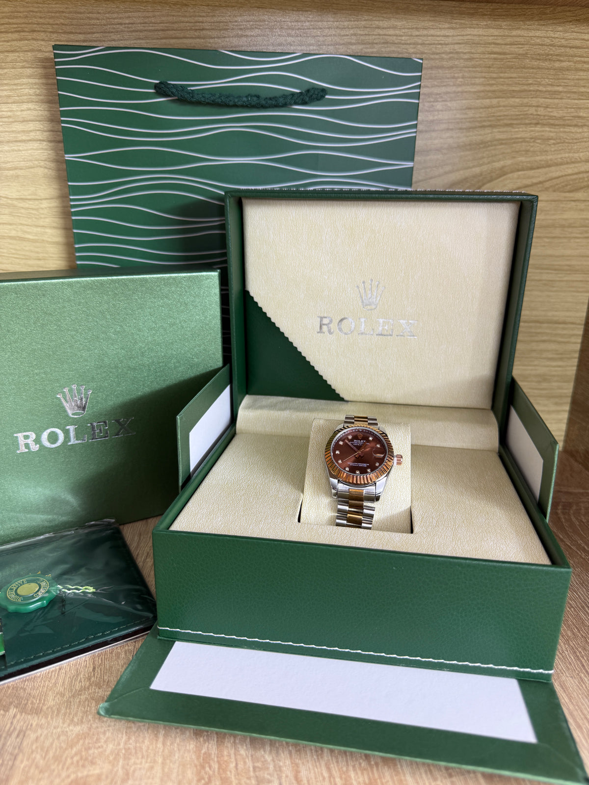 ROLEX FEMMES ROSE GOLD TABLEAU MARRON AVEC COFFRET