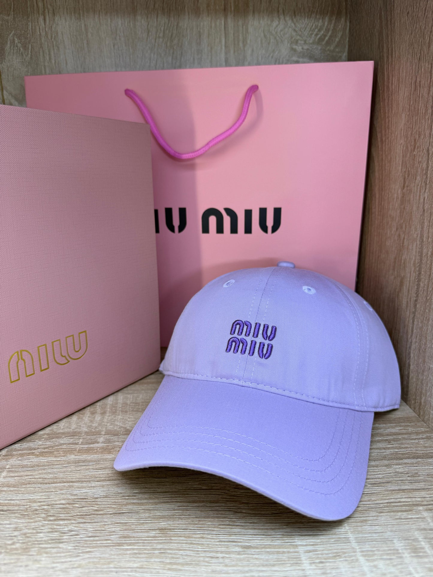 CASQUETTE MIUMIU 2 AVEC PACKAGING